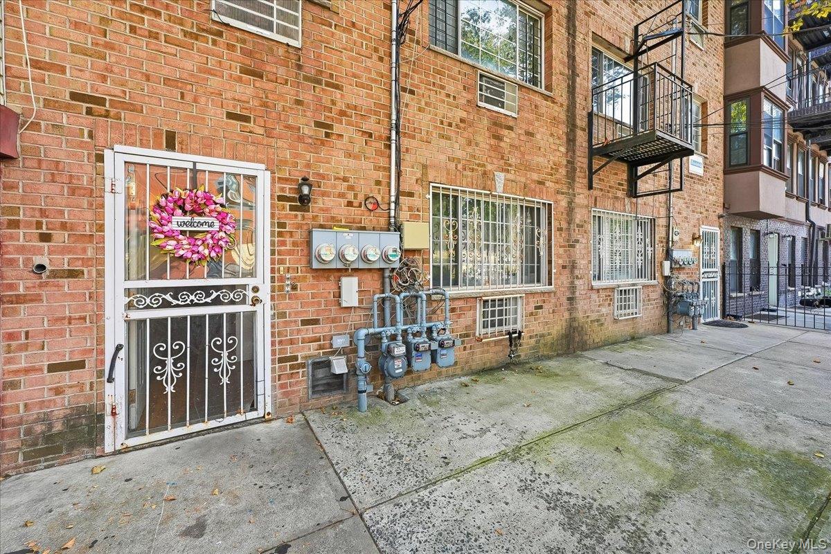 1174 Union Avenue – For Sale photo 2