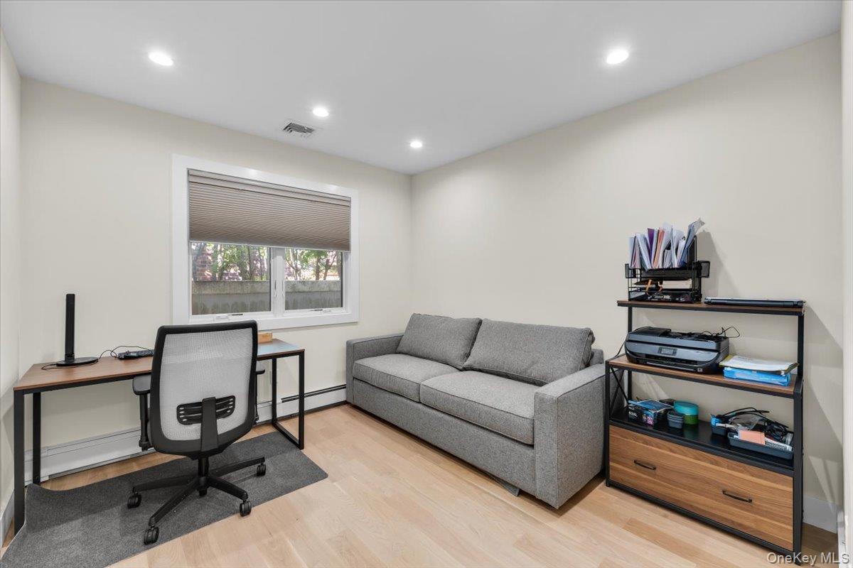 12 Madison Place – For Rent photo 24