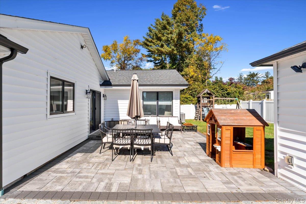 12 Madison Place – For Rent photo 29