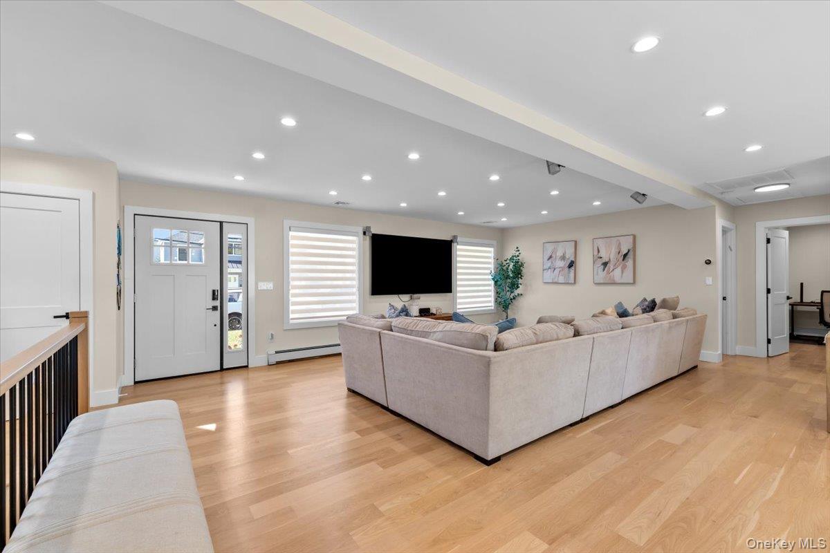 12 Madison Place – For Rent photo 6