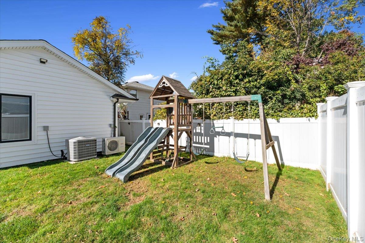 12 Madison Place – For Rent photo 33