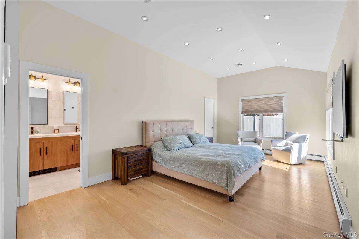 12 Madison Place – For Rent photo 16