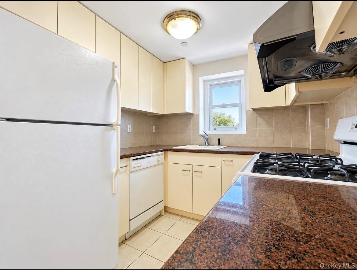 63-47 Booth Street, Unit 6B photo 7