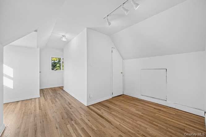 484 Croyden Road – For Sale photo 19