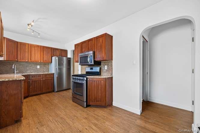 484 Croyden Road – For Sale photo 11