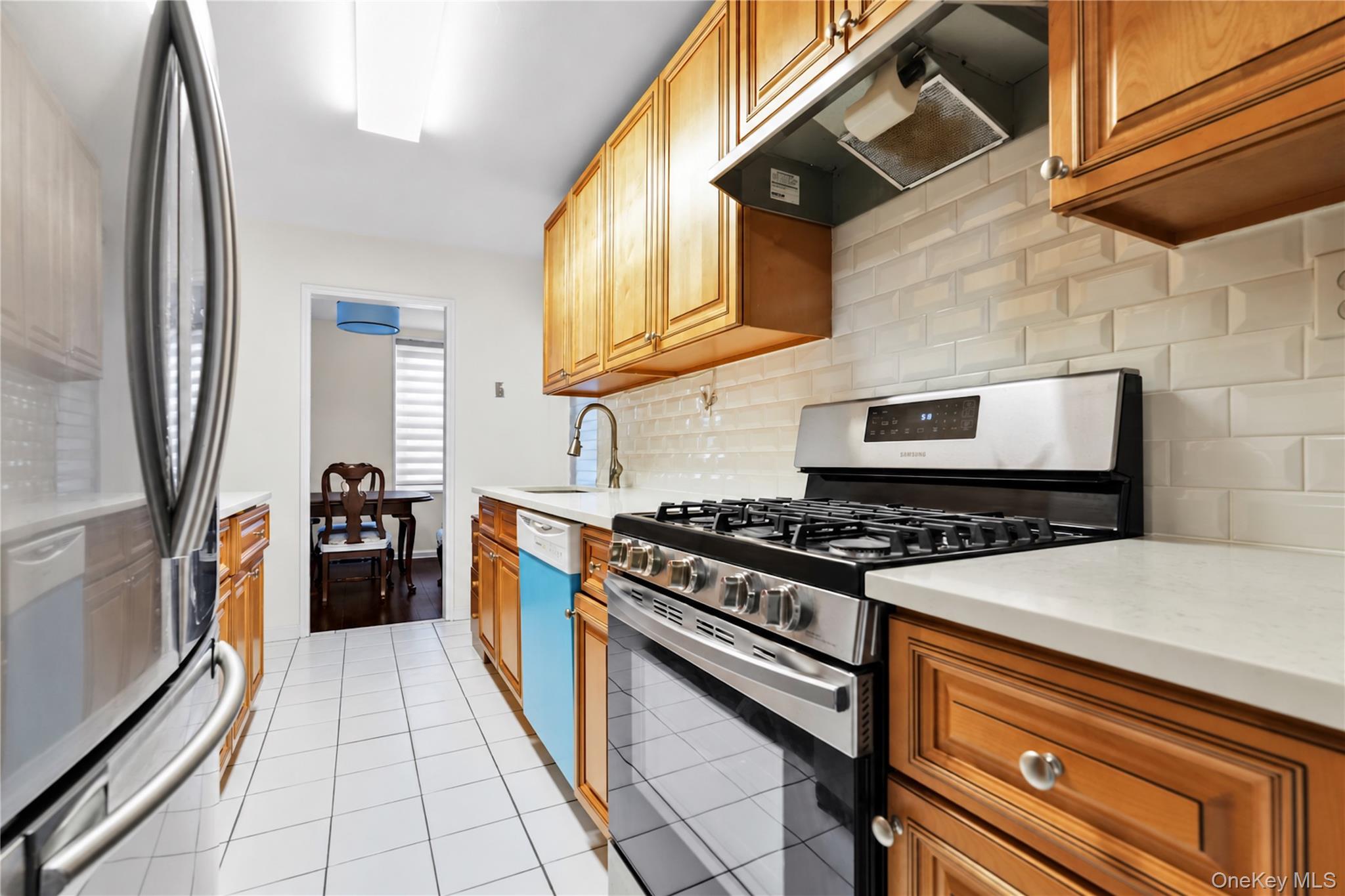 209-25 18th Avenue, Unit 2F photo 10