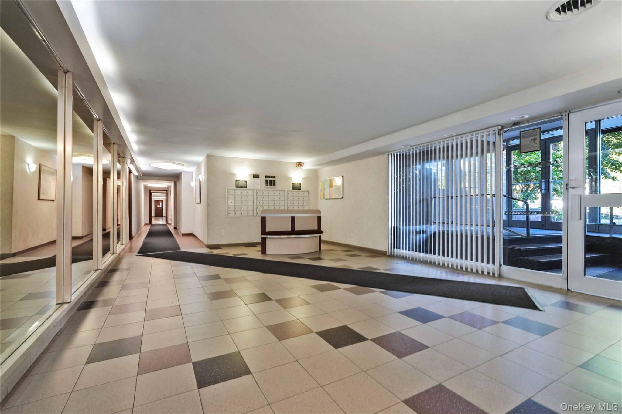 209-25 18th Avenue, Unit 2F photo 3