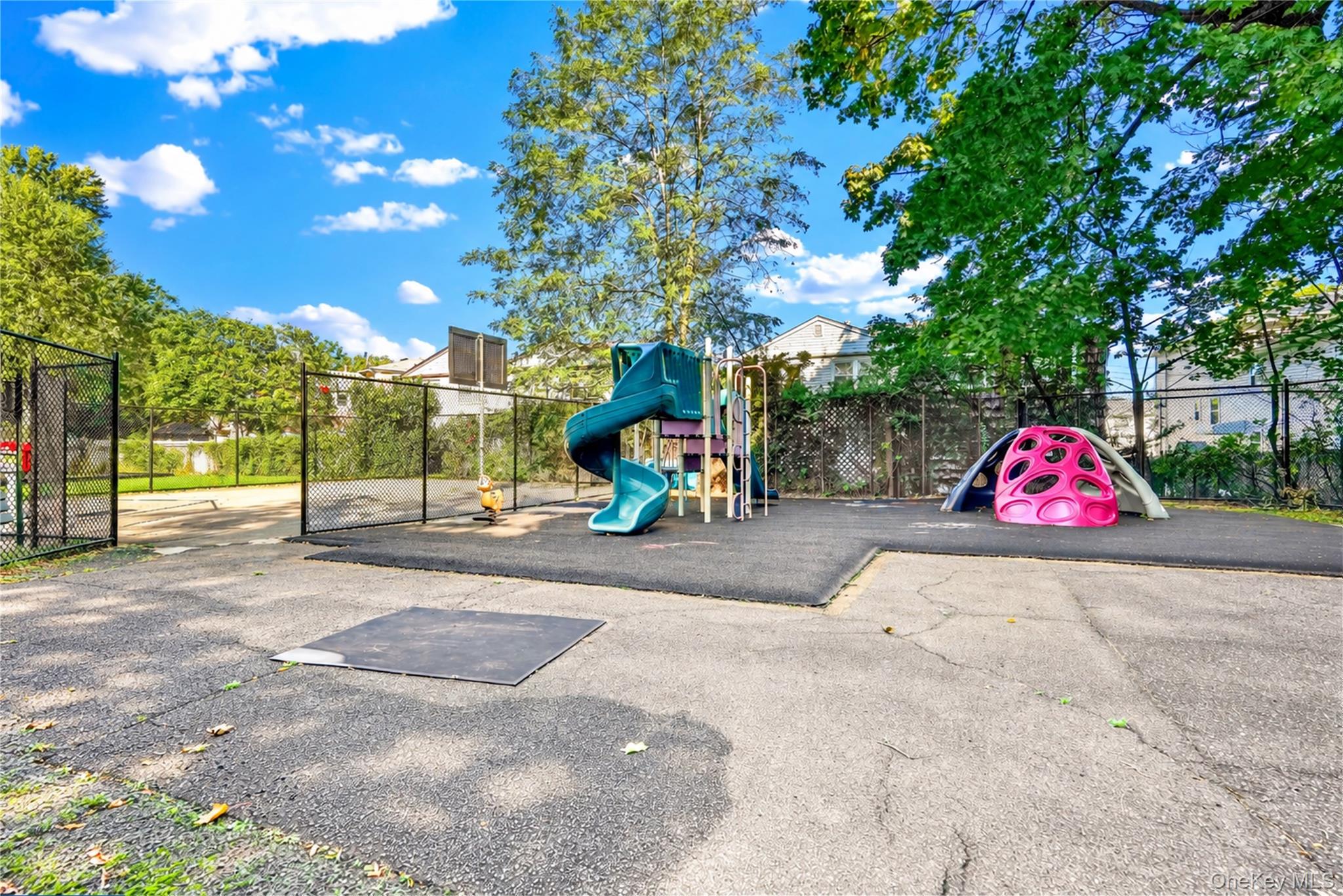 209-25 18th Avenue, Unit 2F photo 25