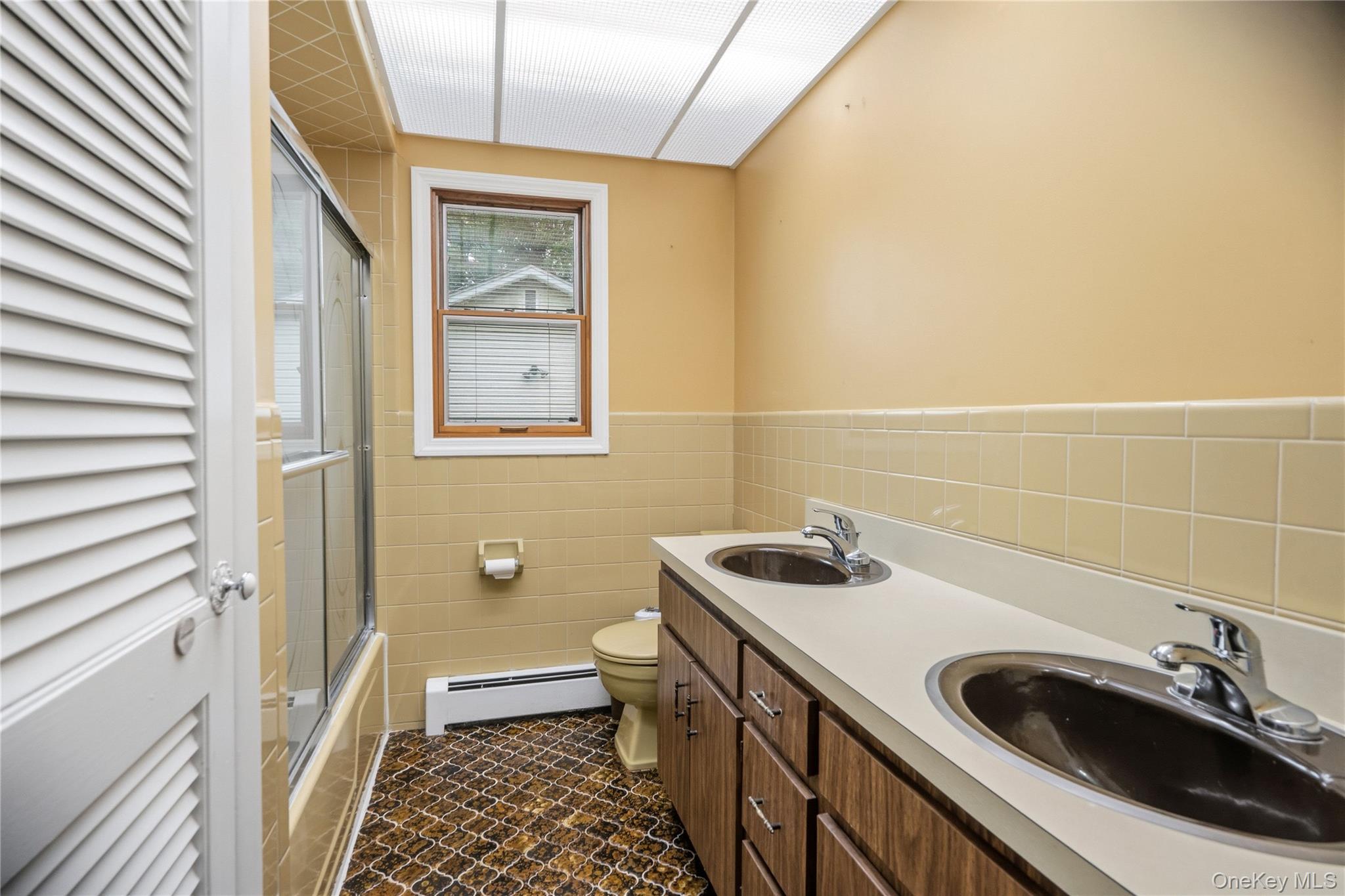 77 E Woodside Avenue – For Sale photo 17
