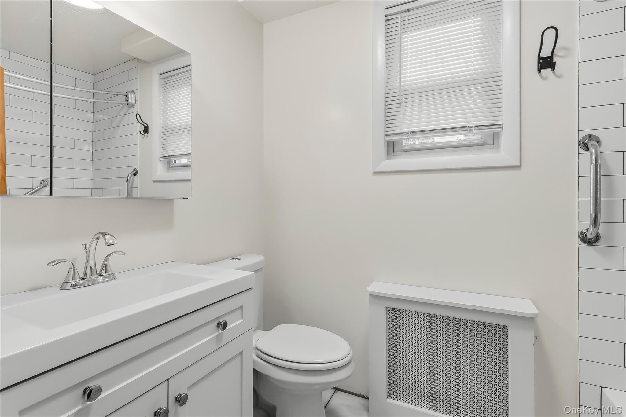 157 N Washington Street, Unit 1 photo 23