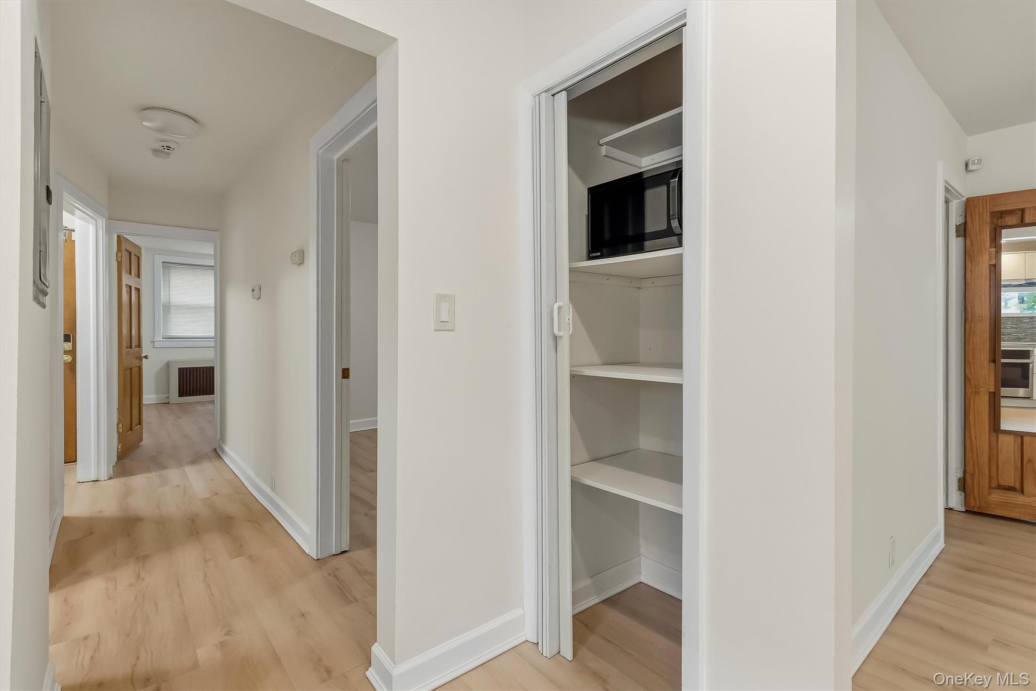 157 N Washington Street, Unit 1 photo 16