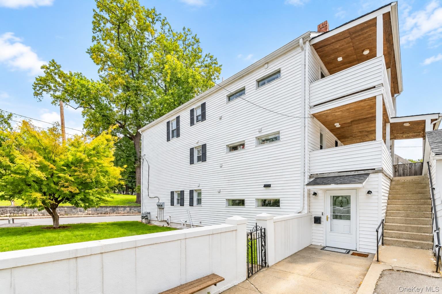157 N Washington Street, Unit 1 photo 26