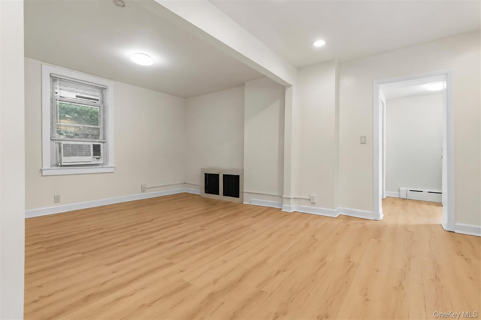 157 N Washington Street, Unit 1 photo 7