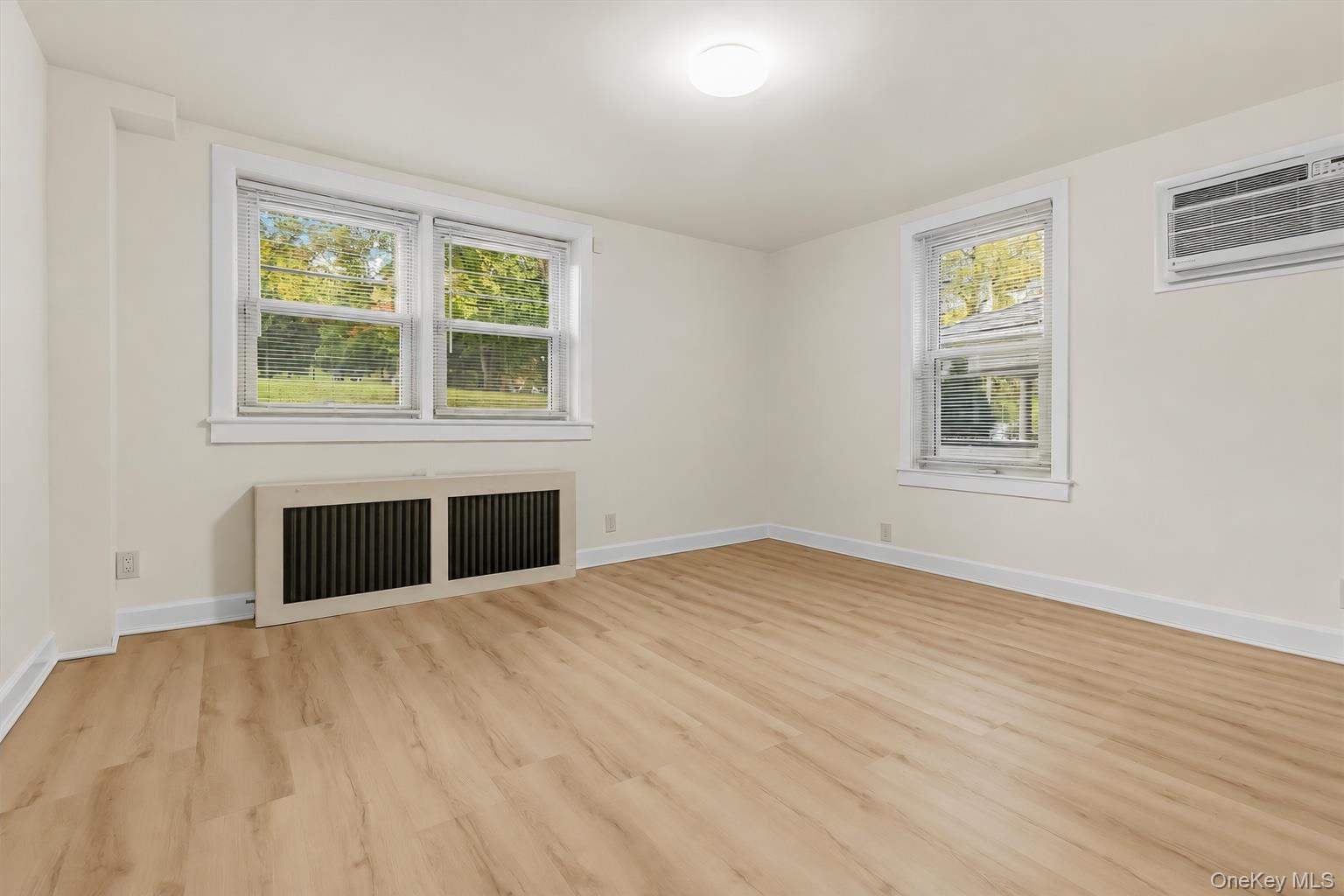 157 N Washington Street, Unit 1 photo 21