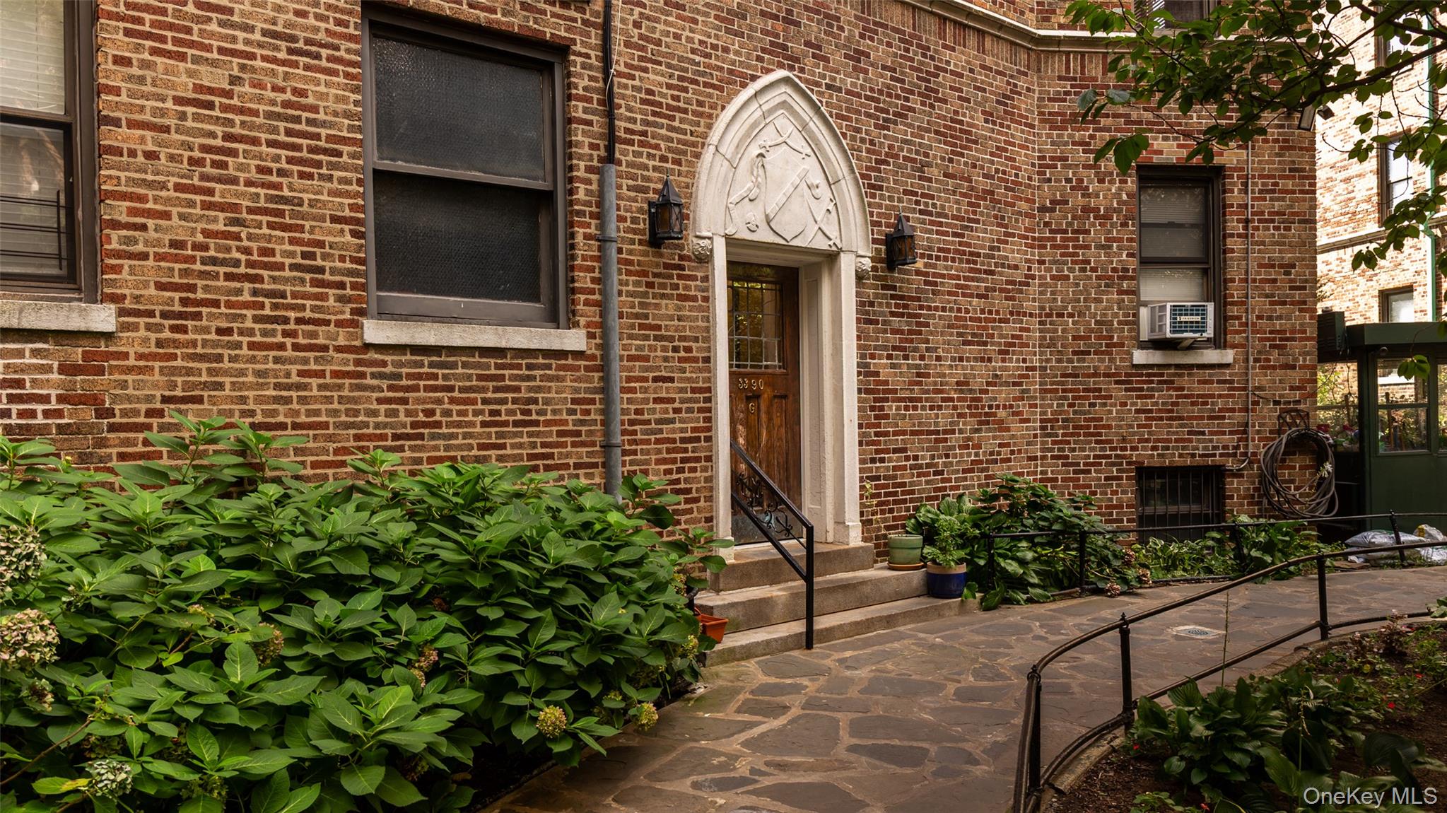 3390 Wayne Avenue, Unit G61 photo 4