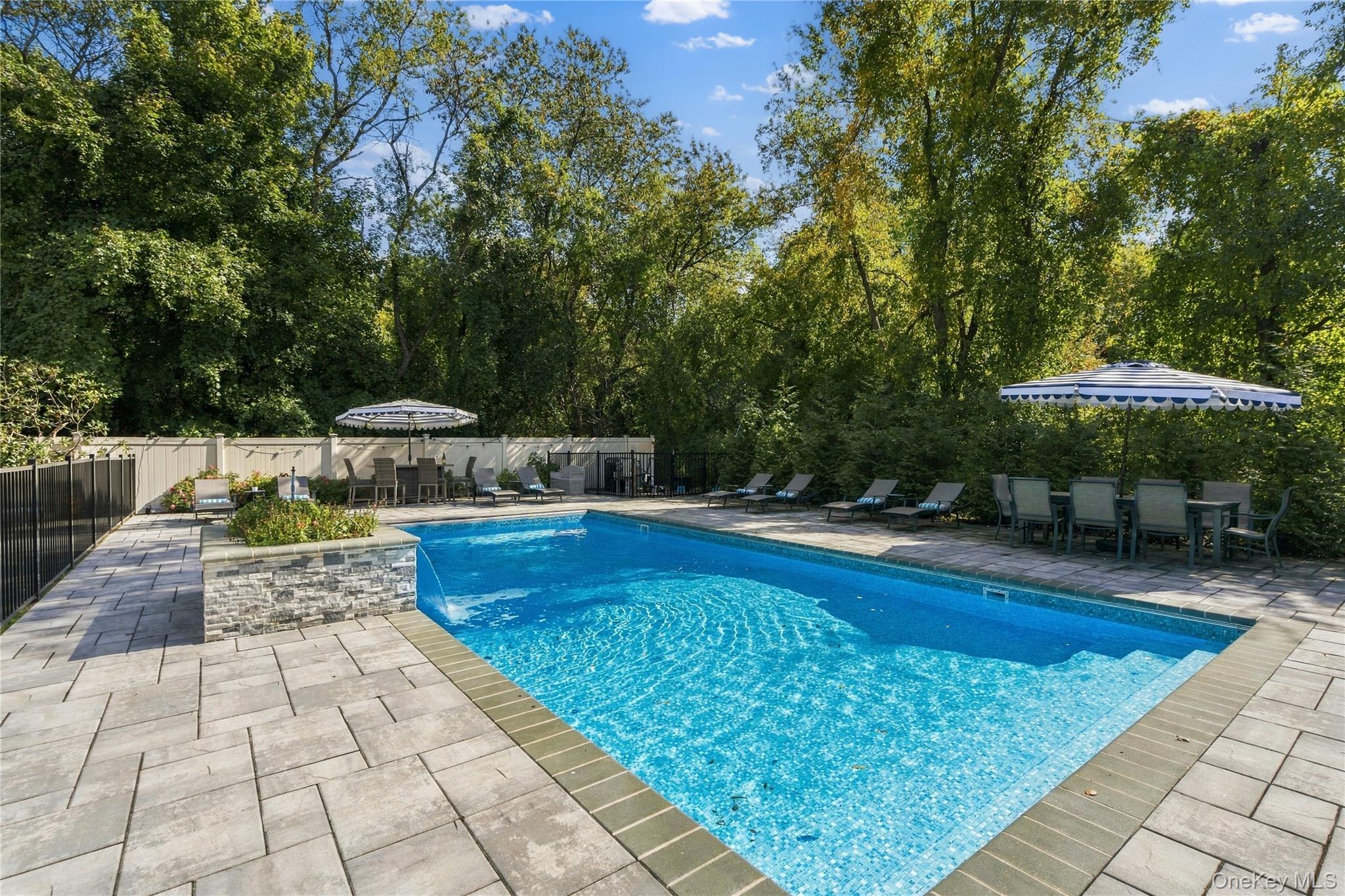 43 Pelican Court – For Sale photo 3