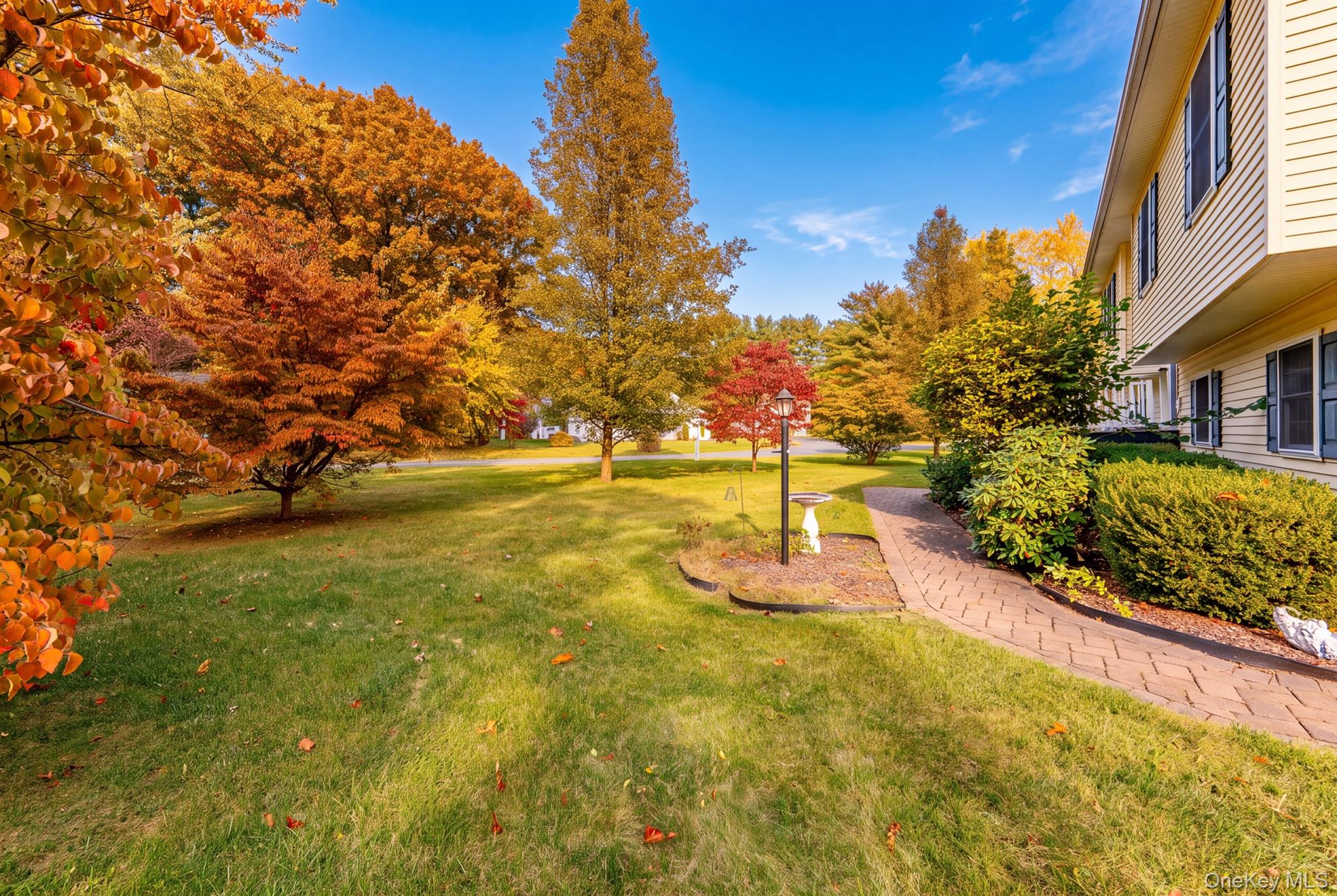 42 Colonial Drive – For Sale photo 2