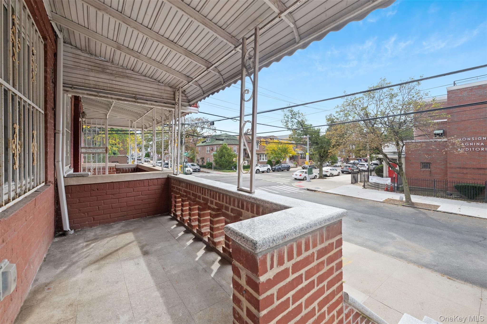 1902 Hone Avenue – For Sale photo 2