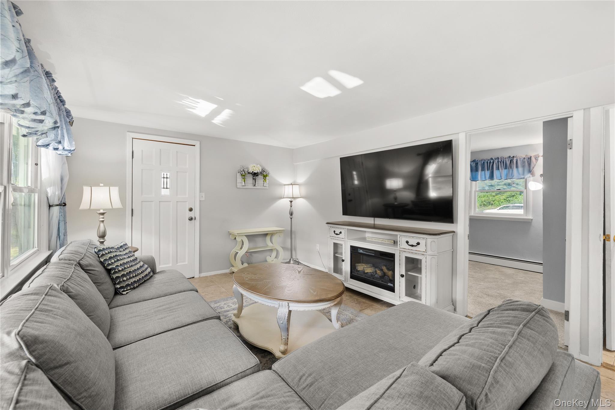 697 East Drive – For Sale photo 16