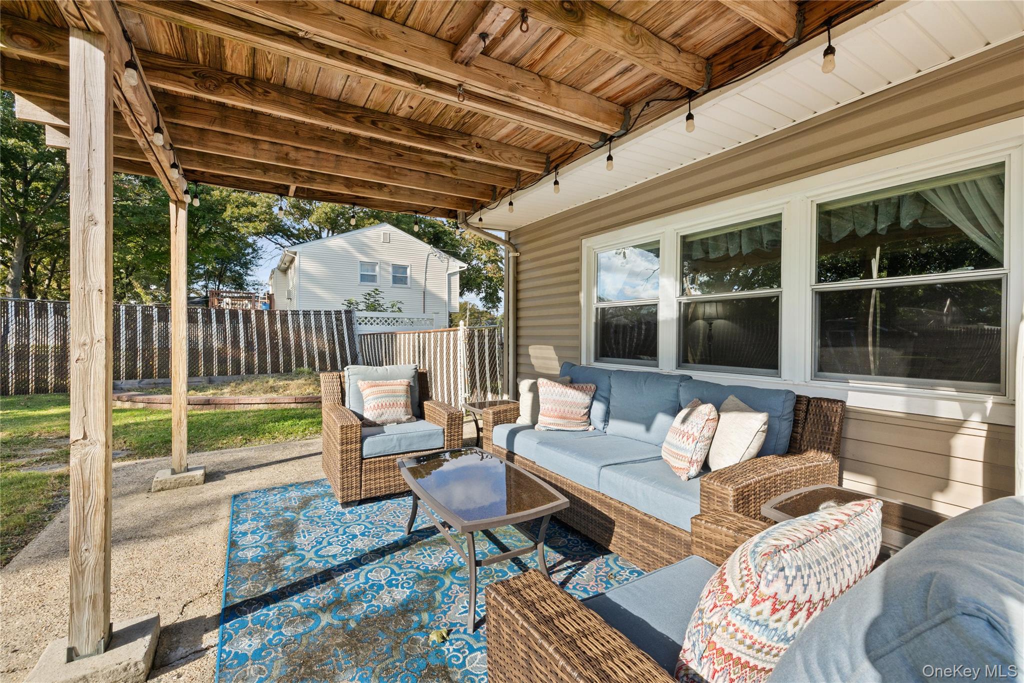697 East Drive – For Sale photo 23