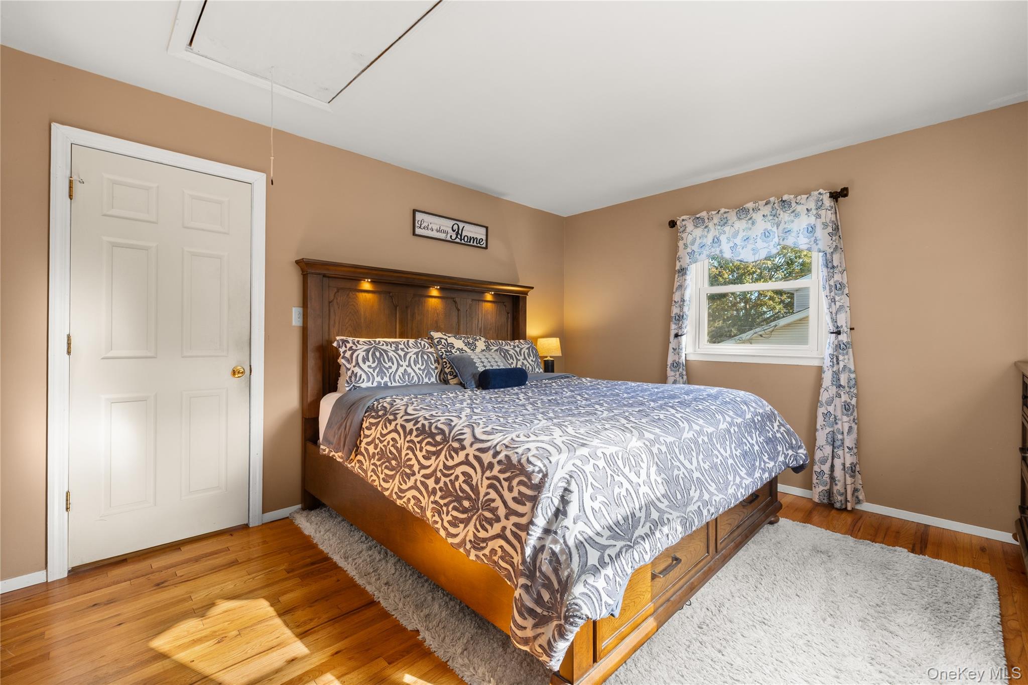 697 East Drive – For Sale photo 10
