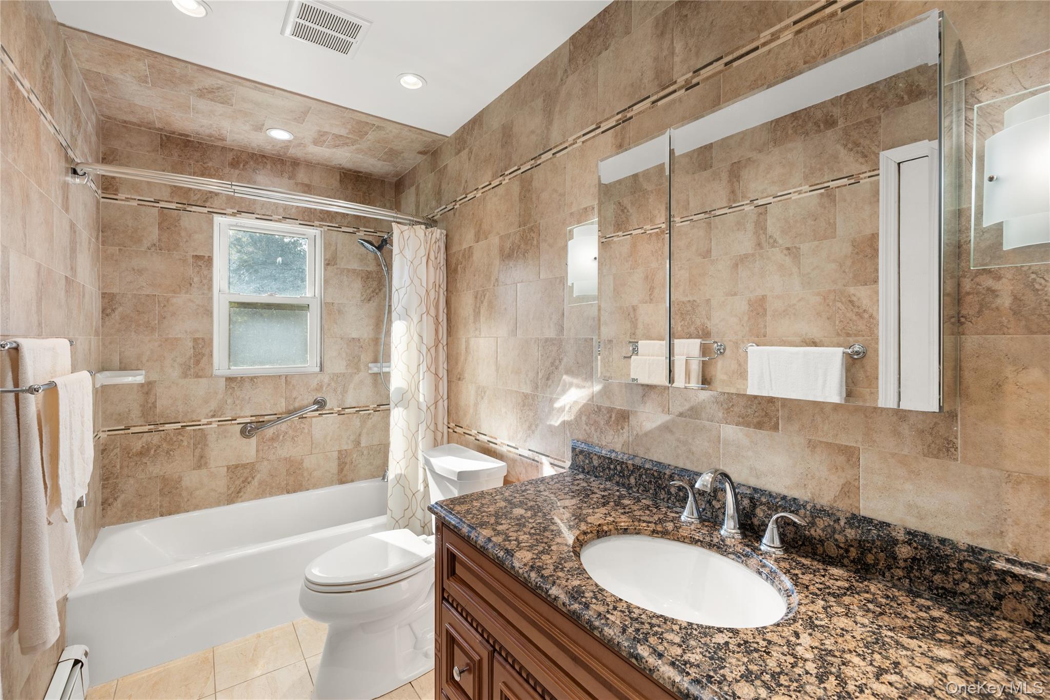 697 East Drive – For Sale photo 14