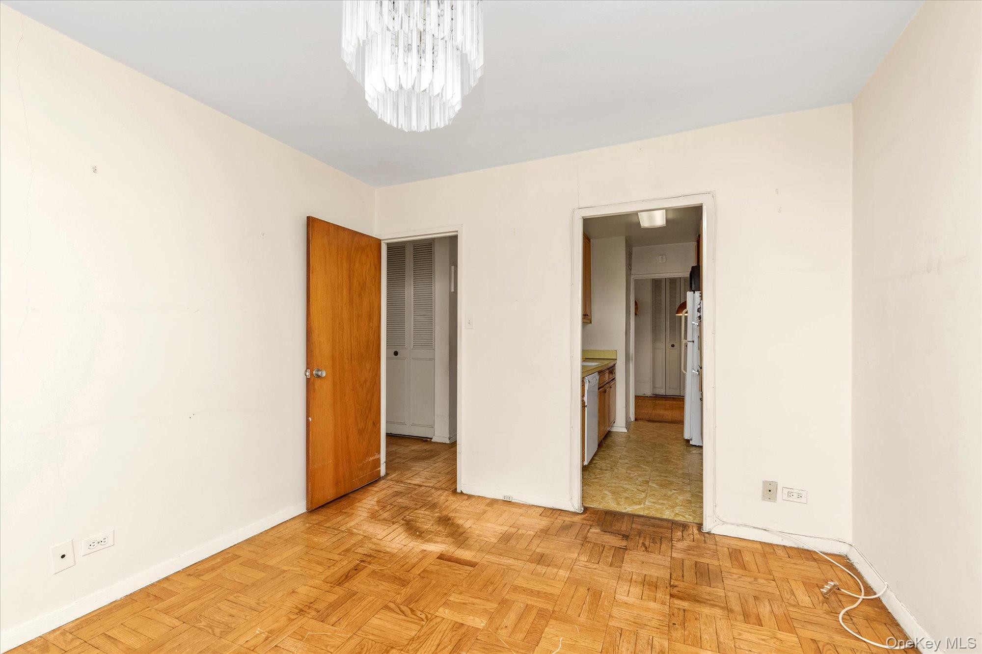 66-36 Yellowstone Blvd, Unit 18H photo 16