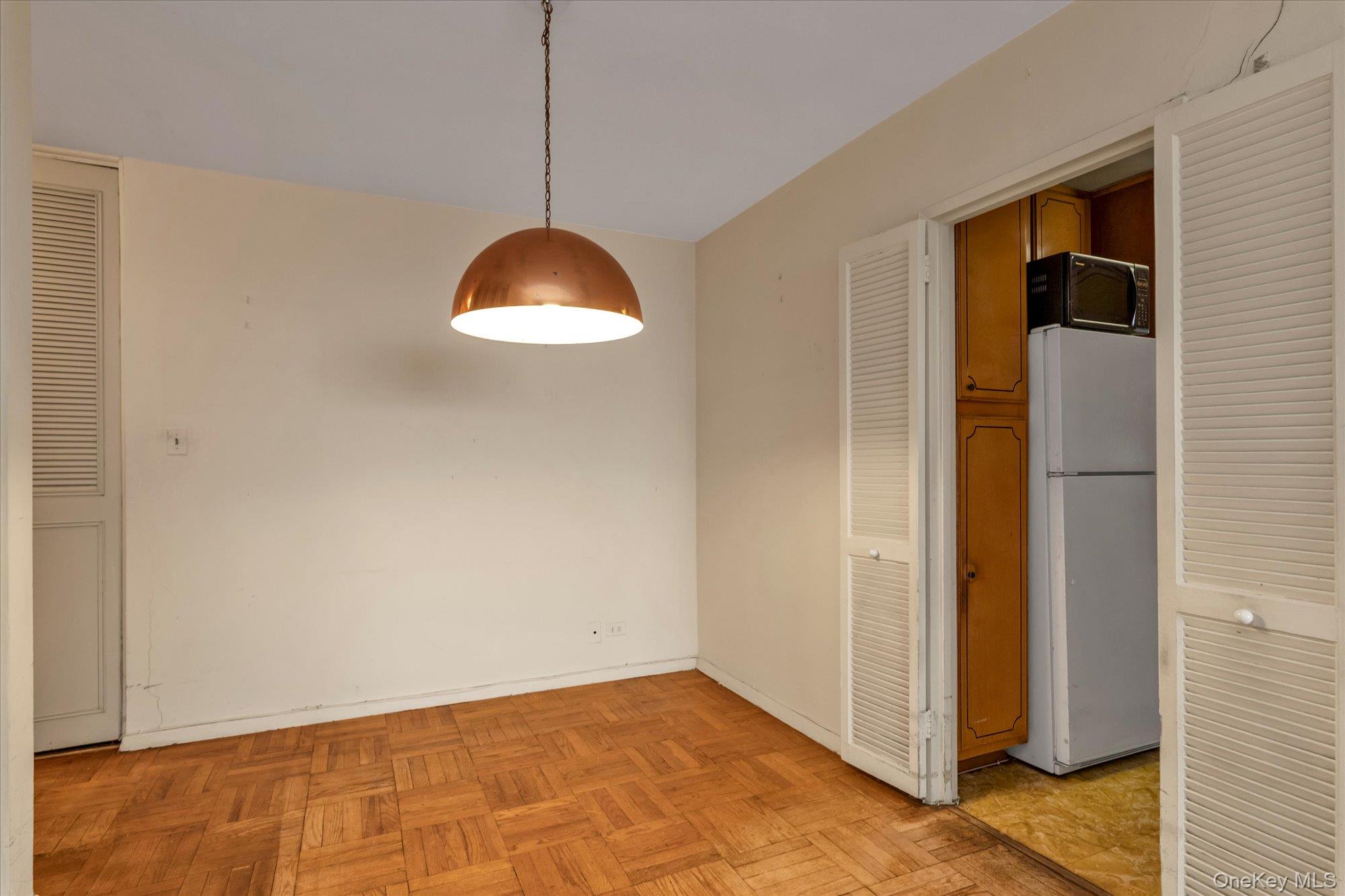 66-36 Yellowstone Blvd, Unit 18H photo 6