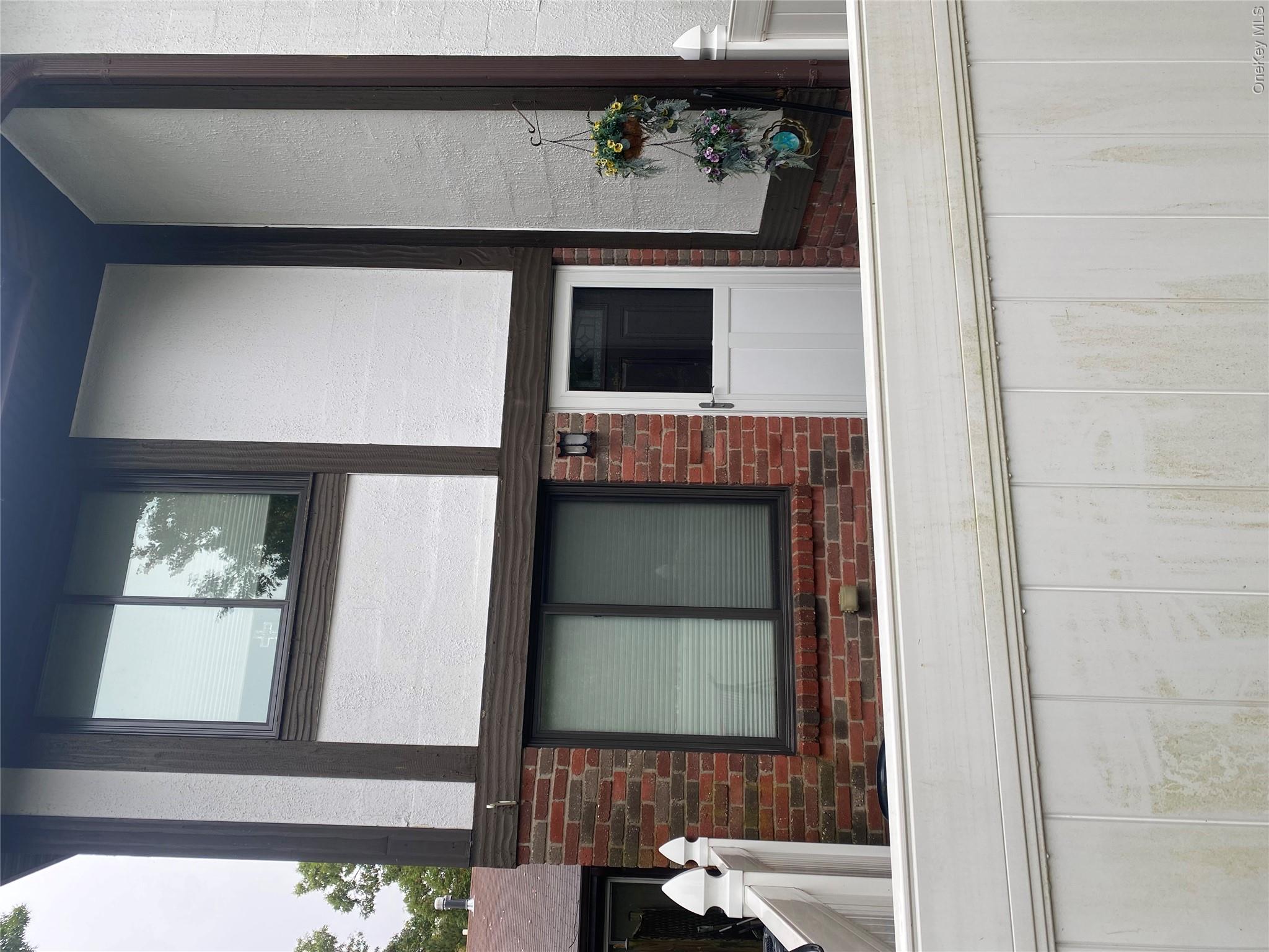 460 Daryl Drive – For Sale