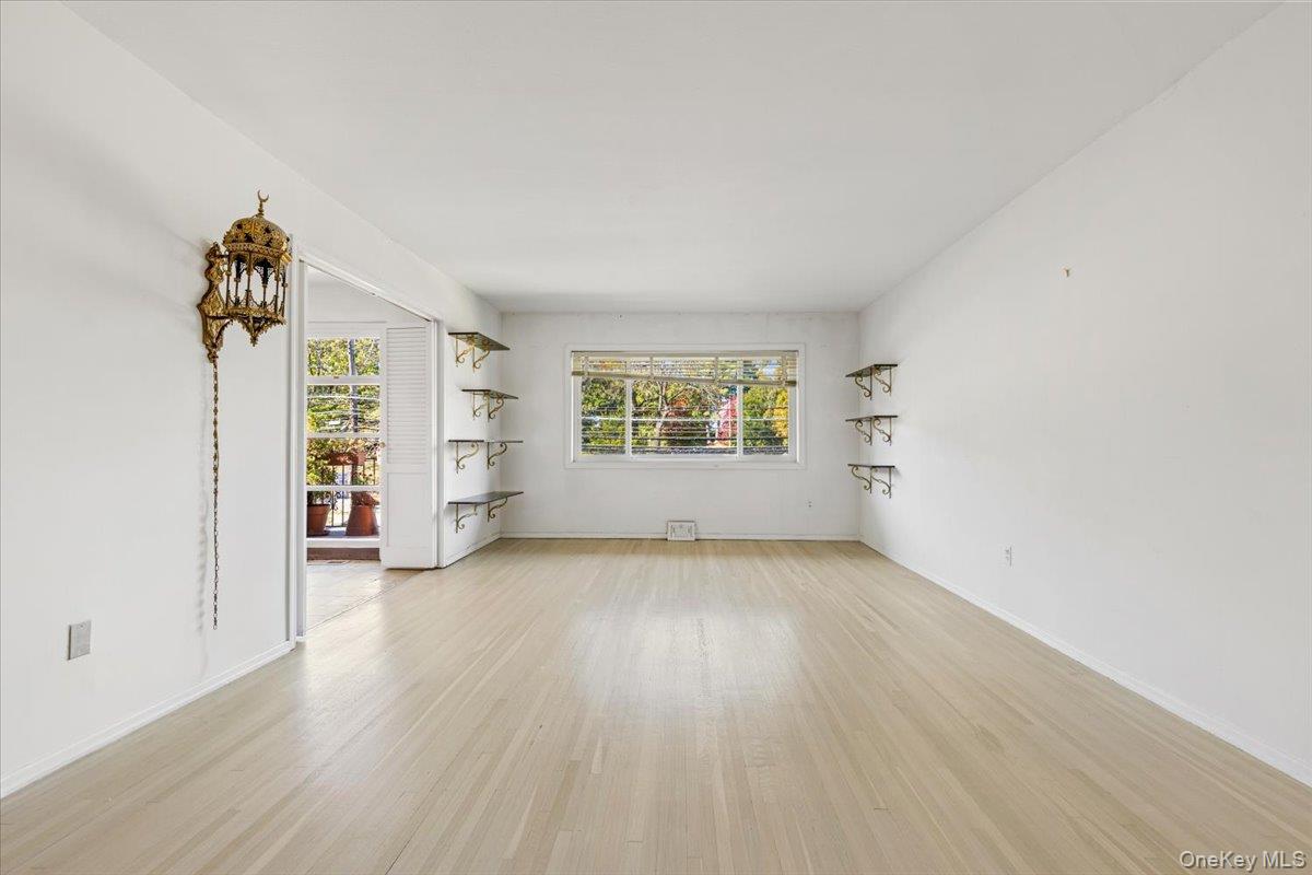 904 N Broadway, Unit 43W photo 6