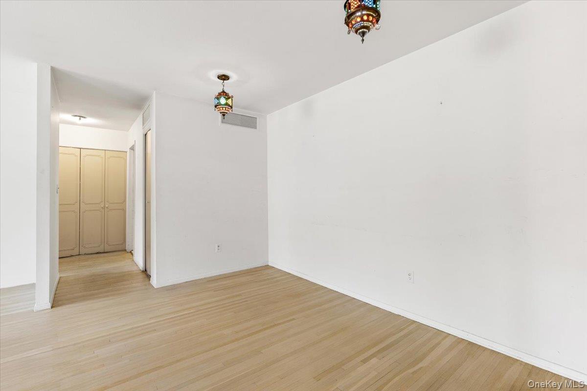 904 N Broadway, Unit 43W photo 4