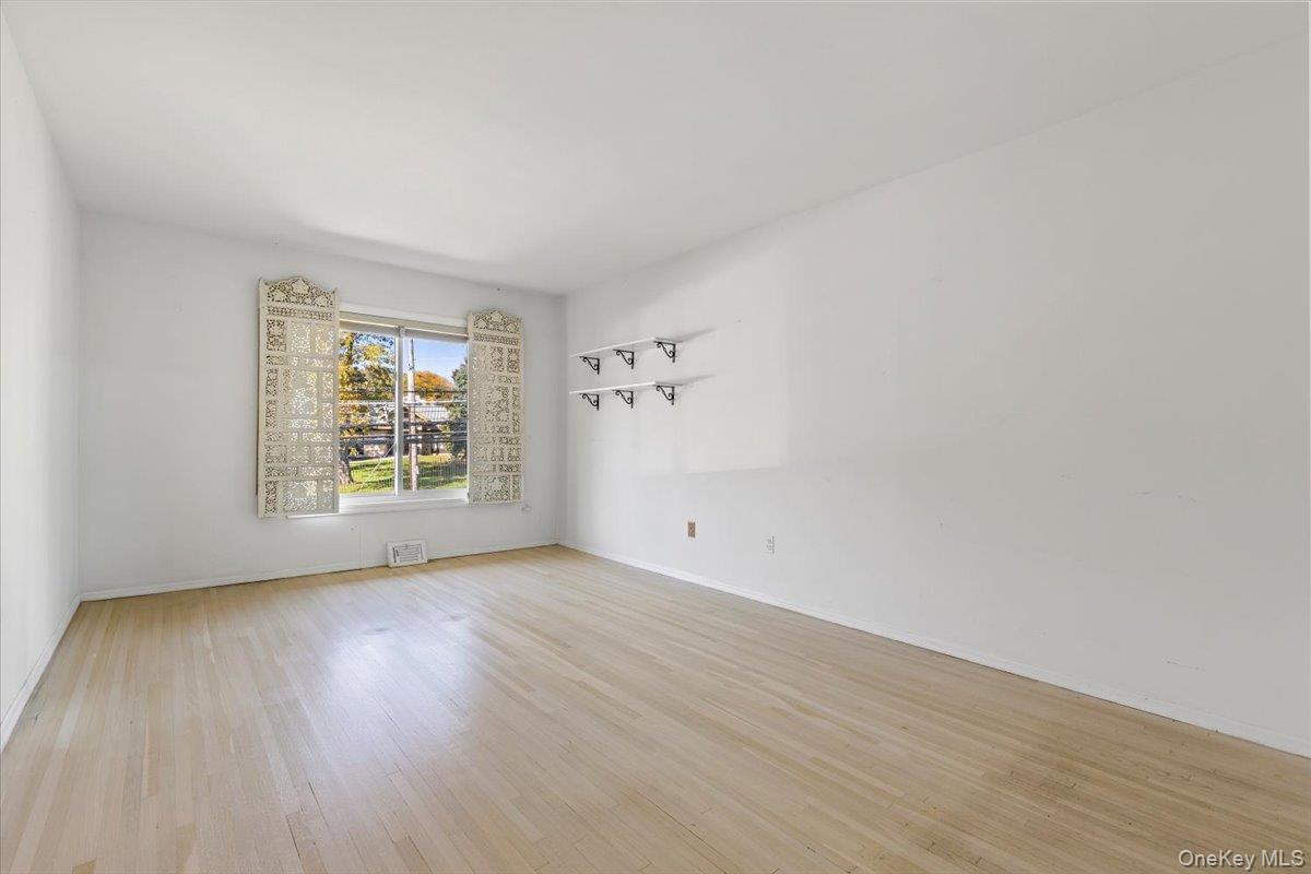 904 N Broadway, Unit 43W photo 16