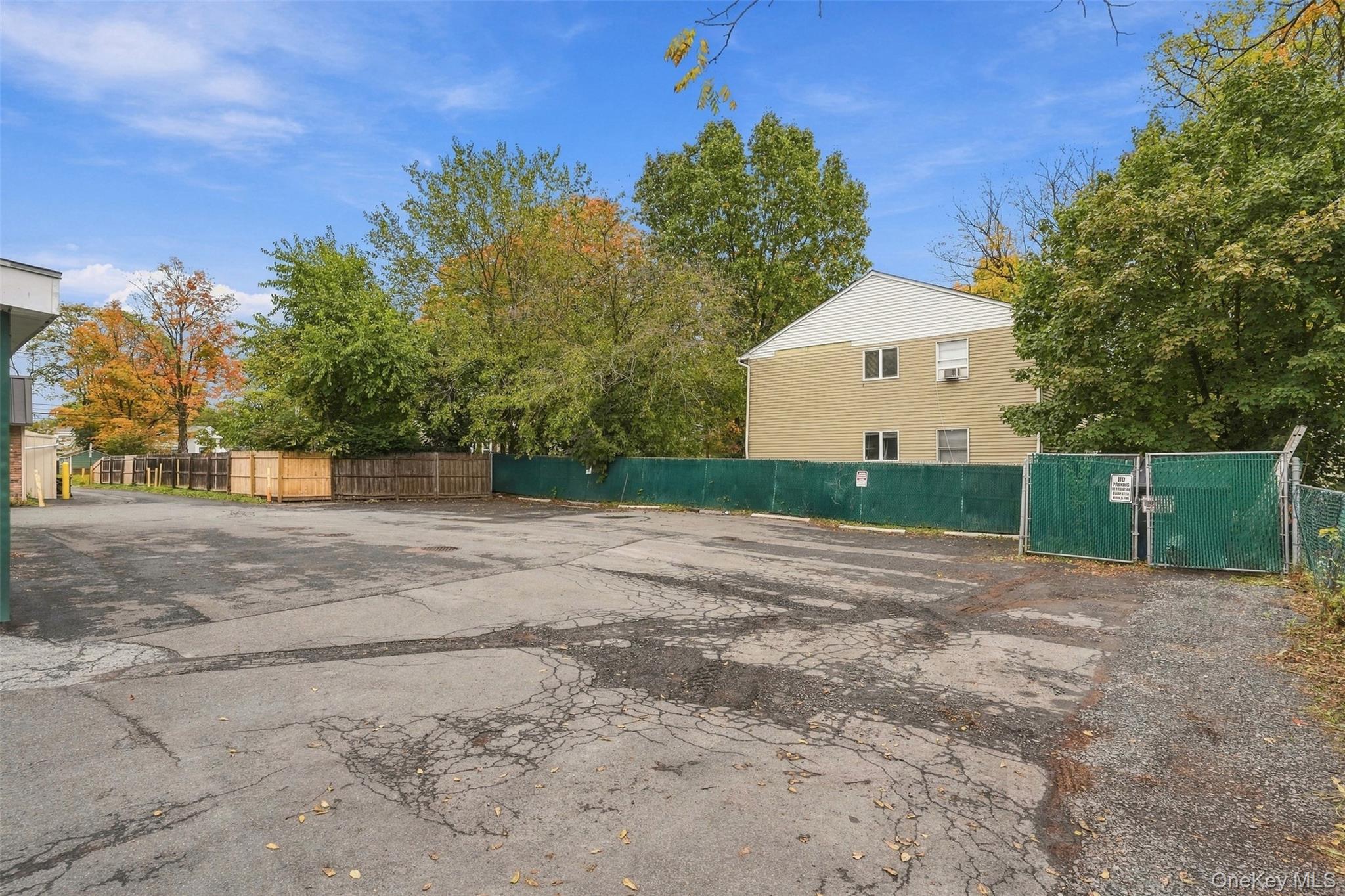 7550 N Broadway – For Sale photo 37