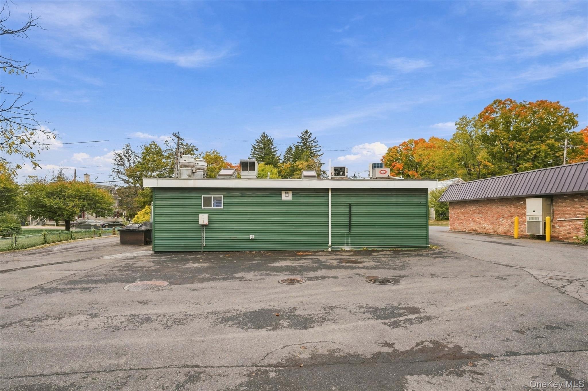 7550 N Broadway – For Sale photo 40