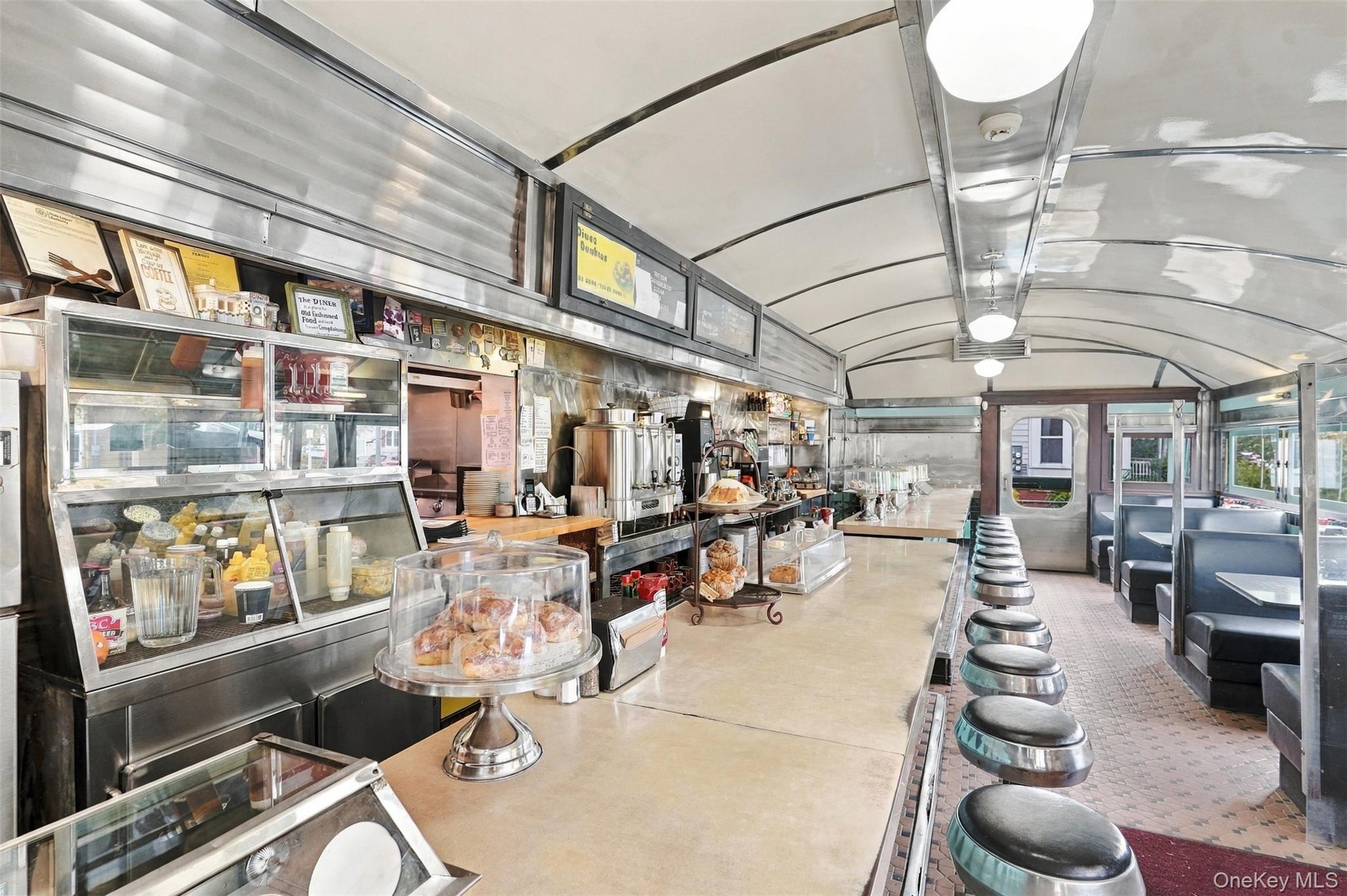7550 N Broadway – For Sale photo 10