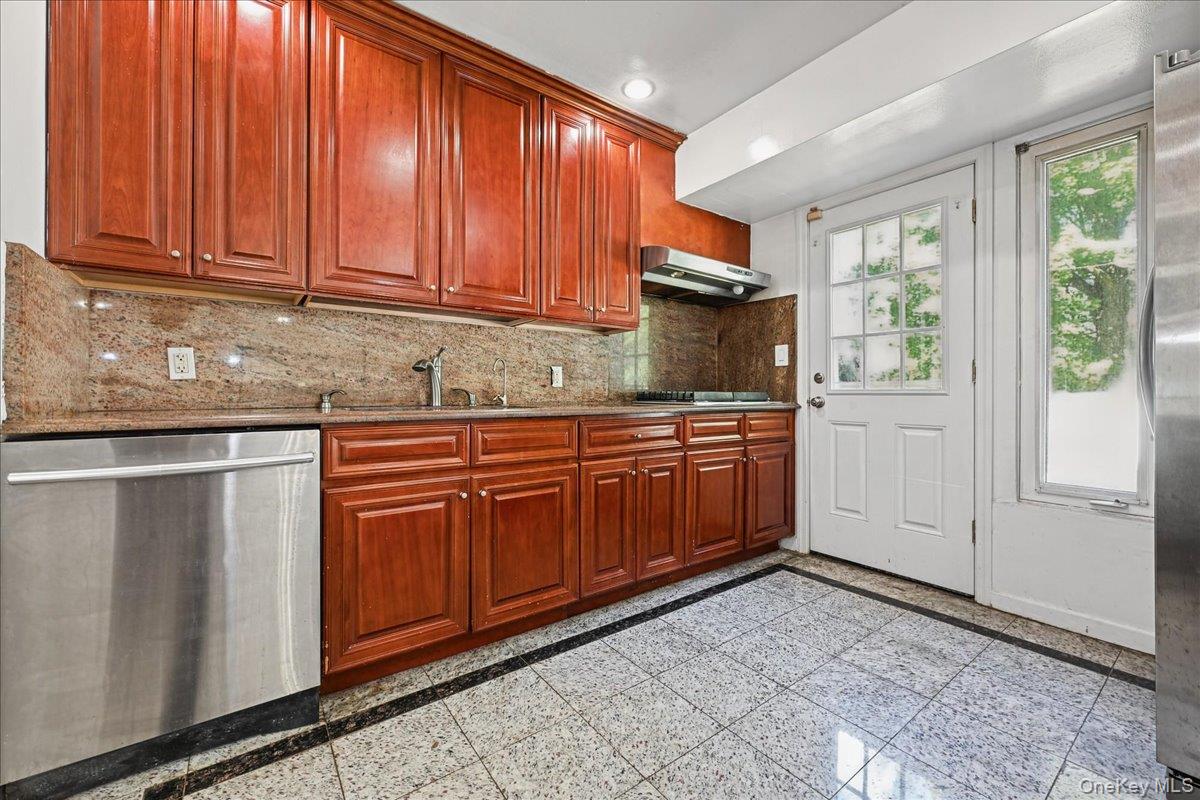 8 Evers Street – For Sale photo 9