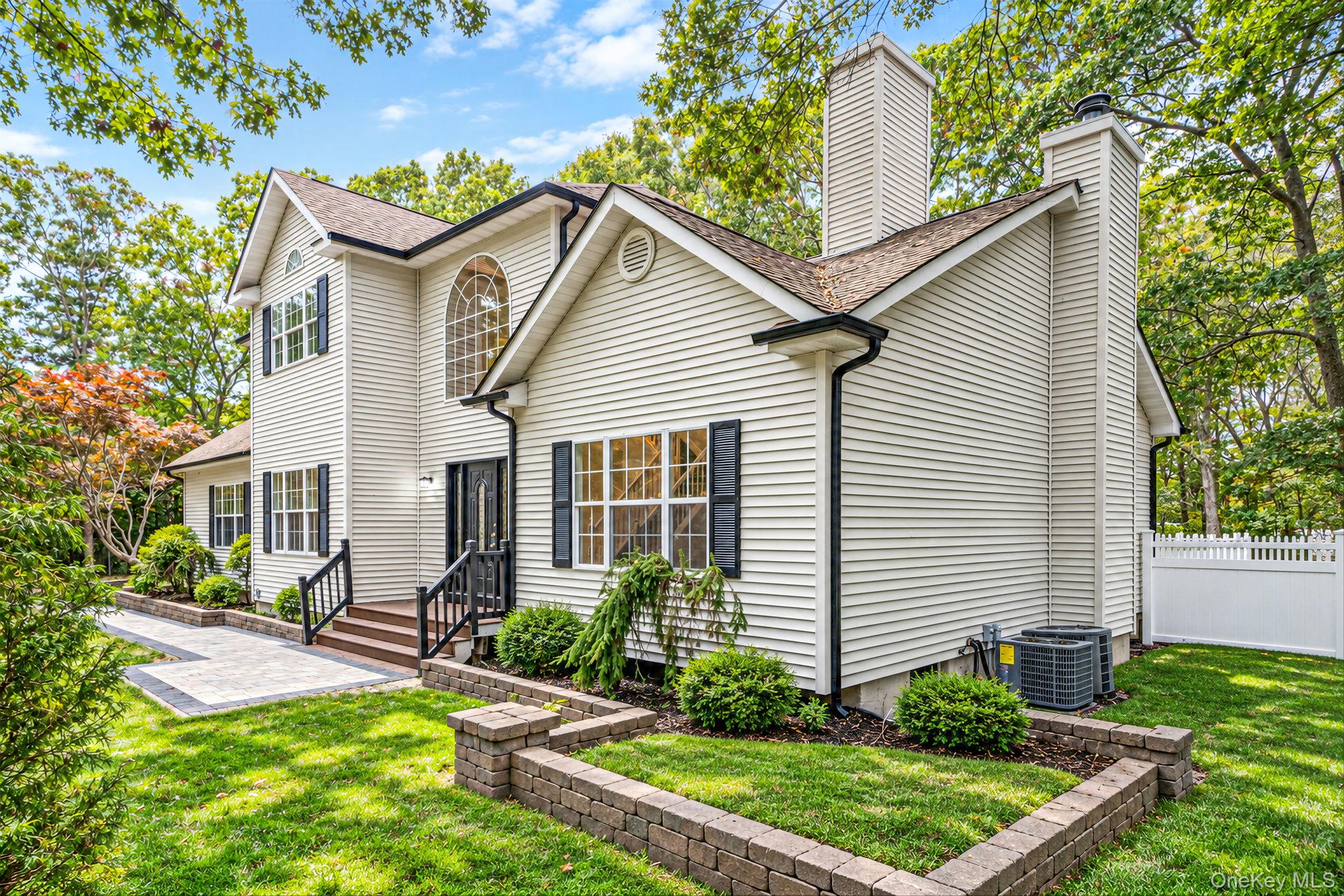 12 Davidson Drive – For Sale photo 2