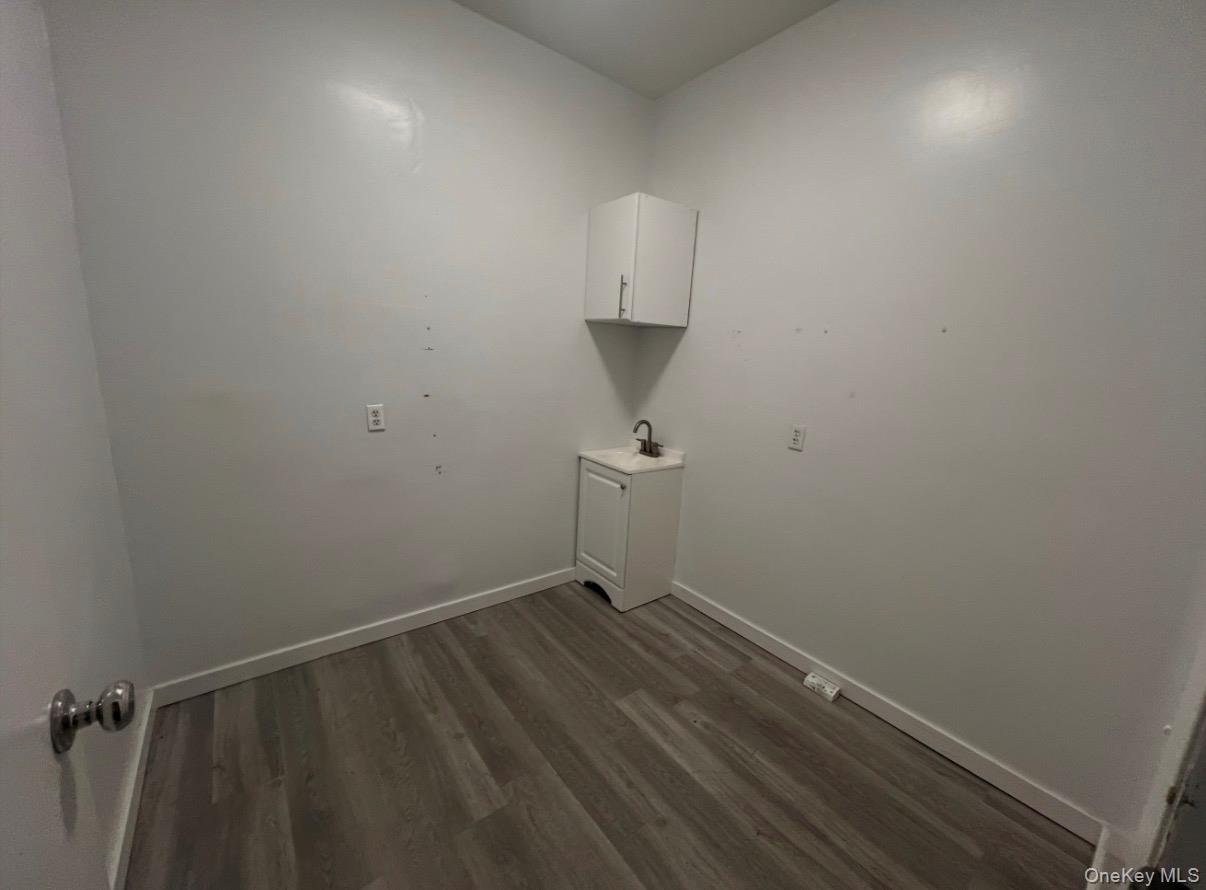 34 N Broadway – For Rent photo 7