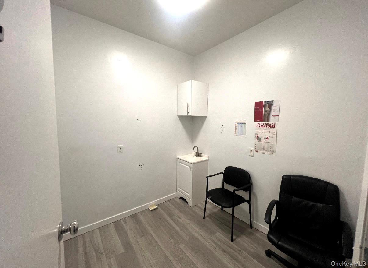 34 N Broadway – For Rent photo 9