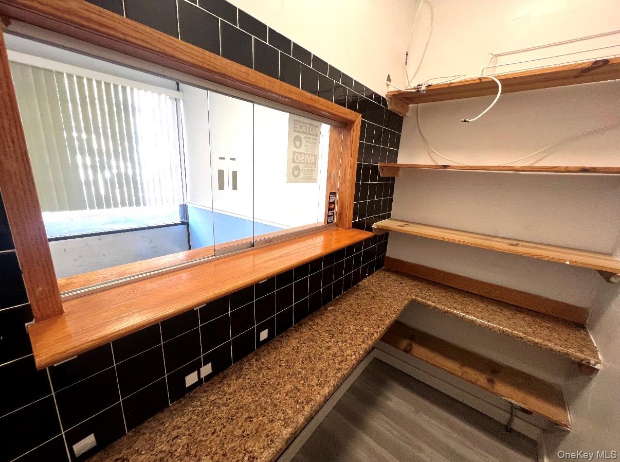 34 N Broadway – For Rent photo 5