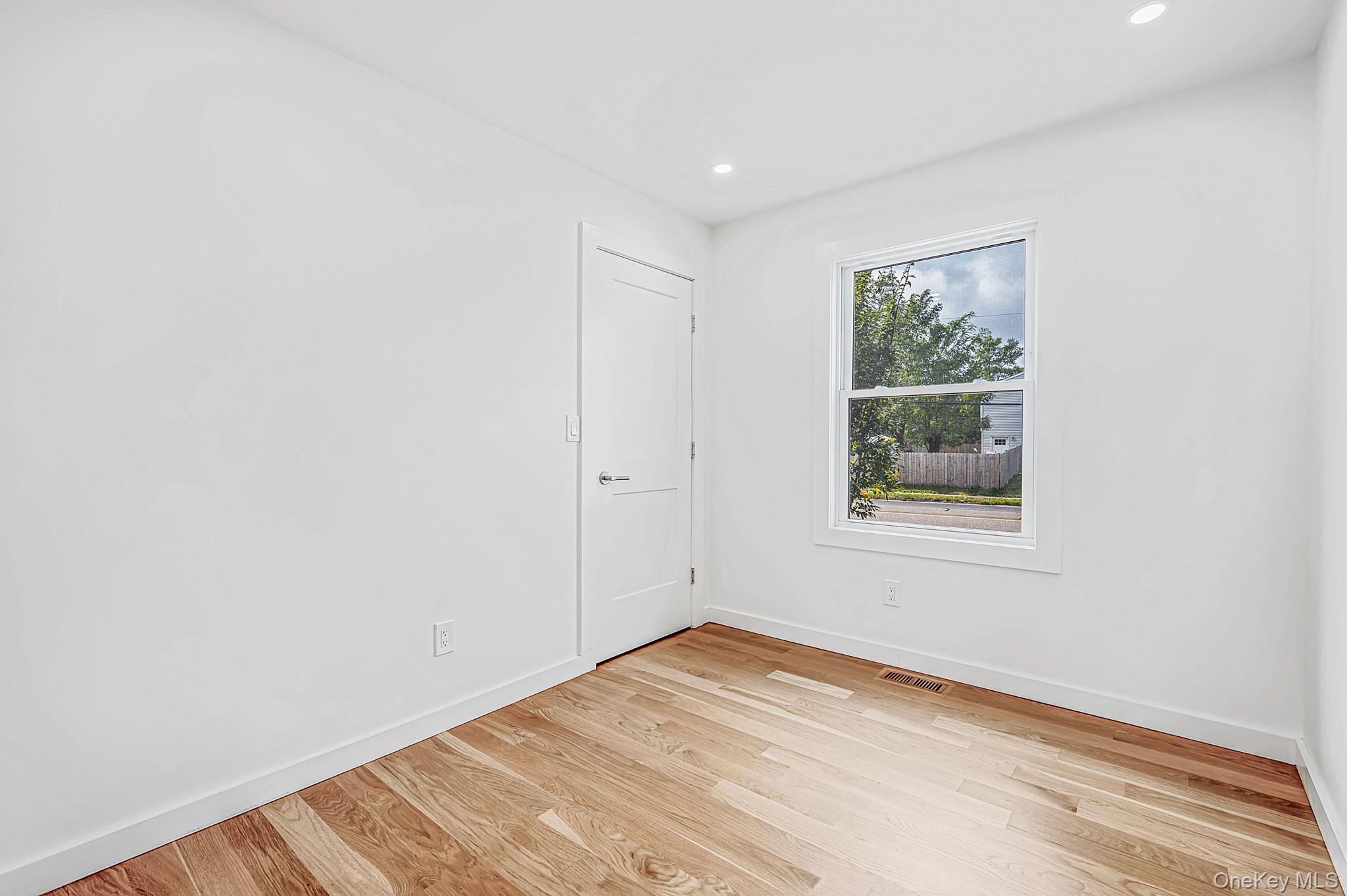 4 Lee Avenue – For Sale photo 30