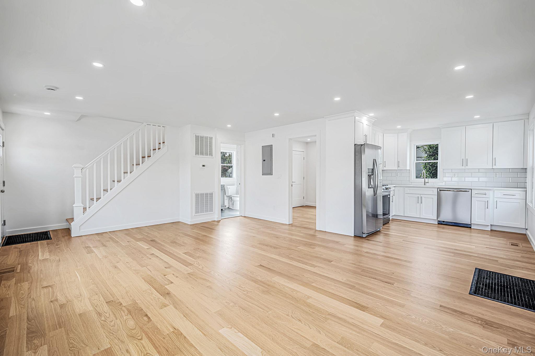 4 Lee Avenue – For Sale photo 9