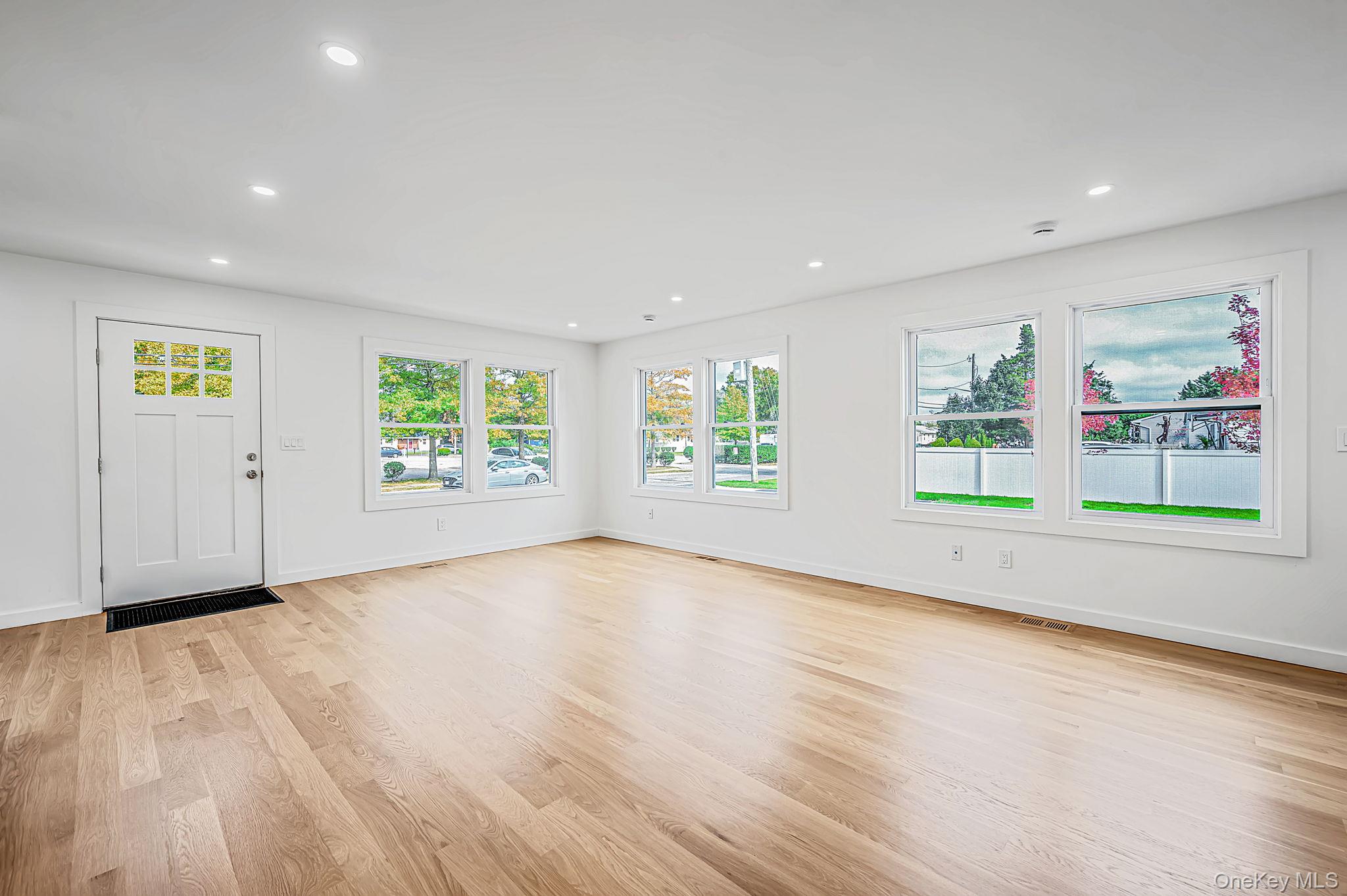 4 Lee Avenue – For Sale photo 5