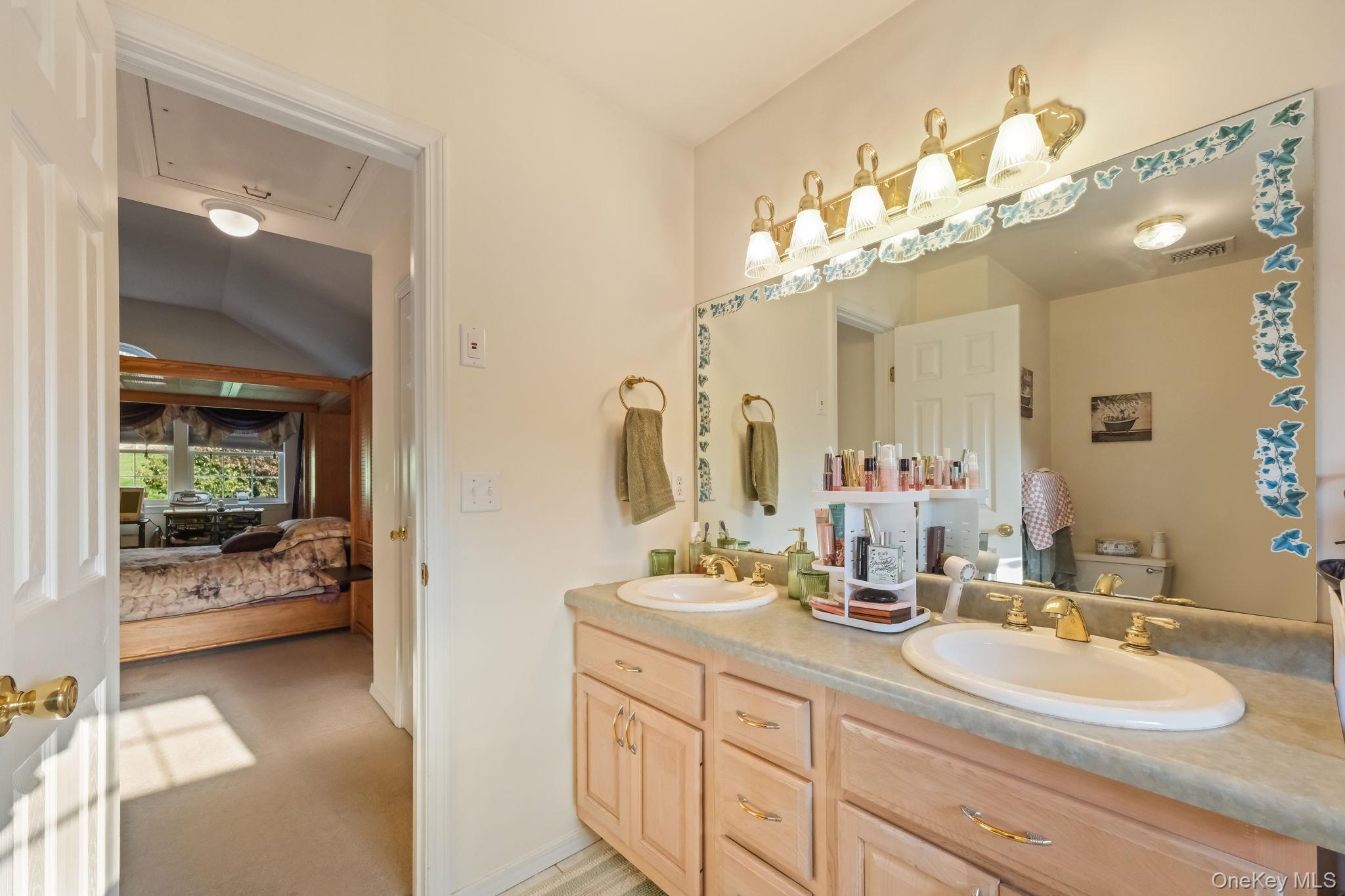 55 Beach Road – For Sale photo 30