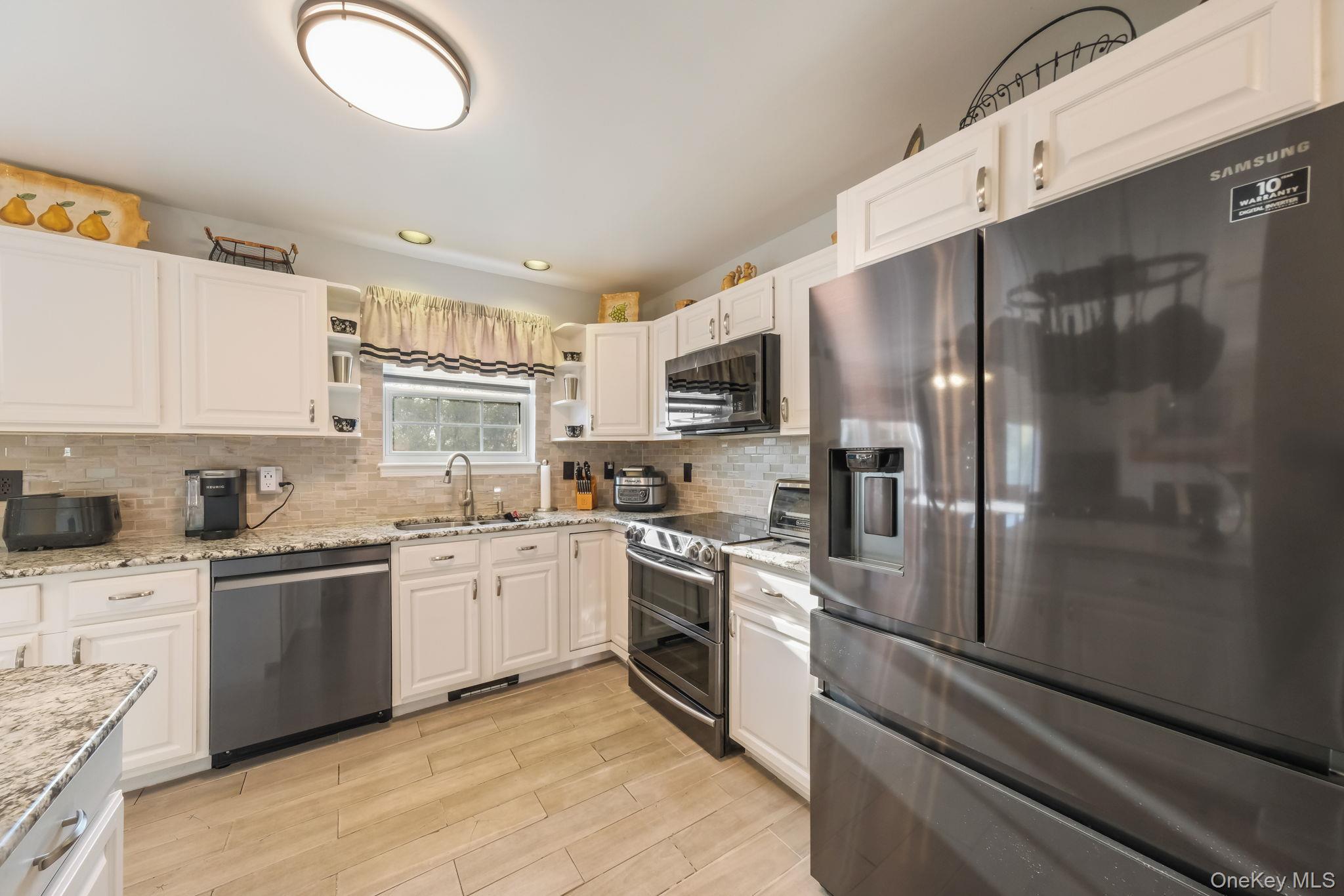 55 Beach Road – For Sale photo 14