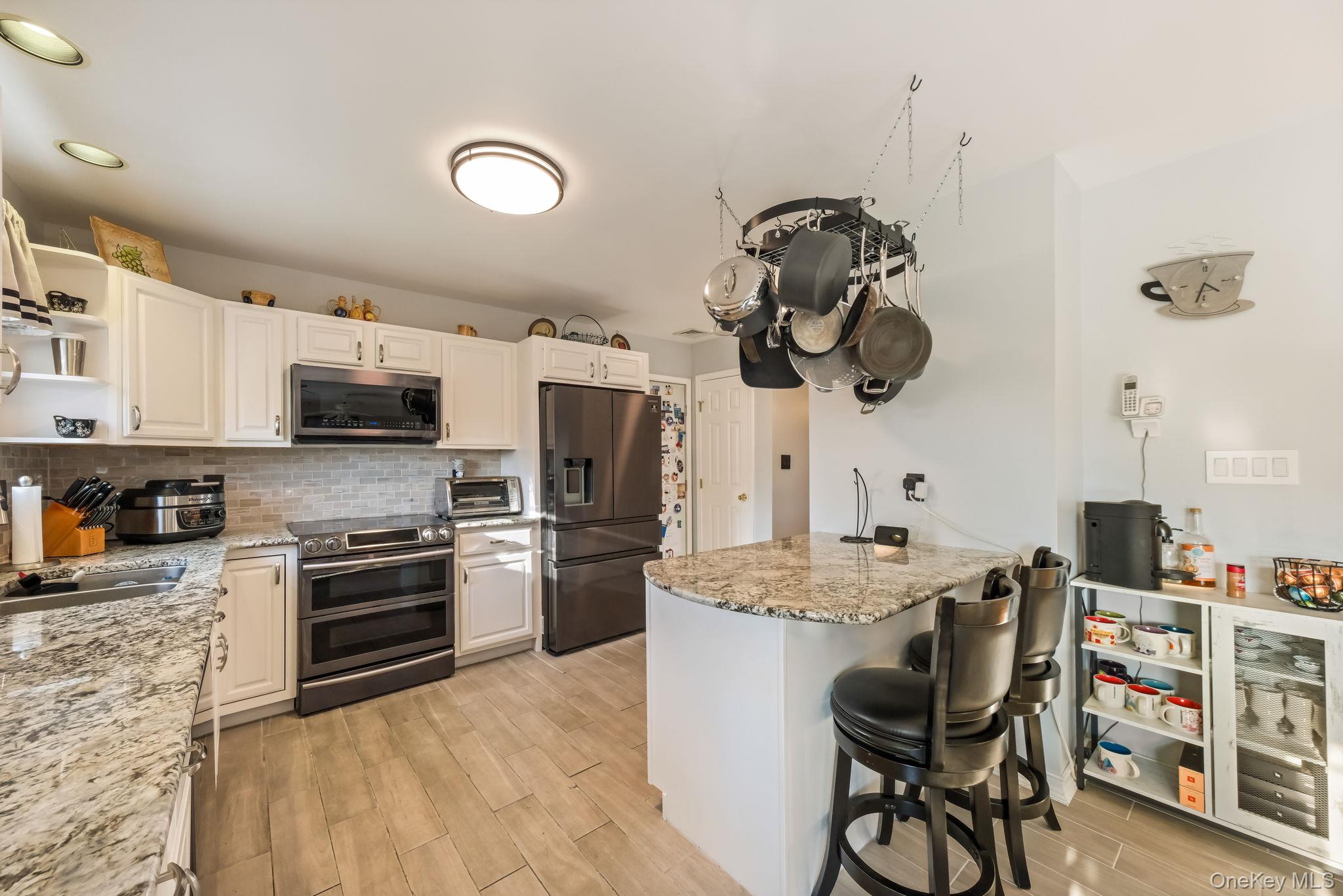 55 Beach Road – For Sale photo 9