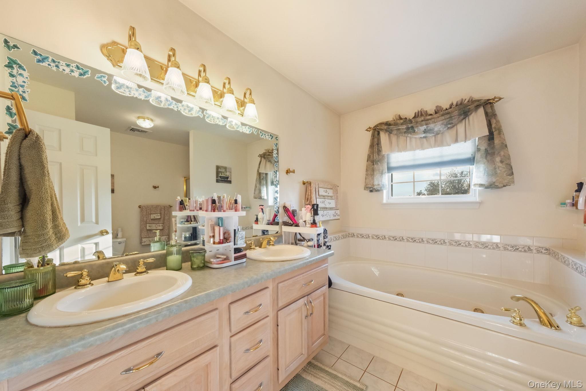 55 Beach Road – For Sale photo 29