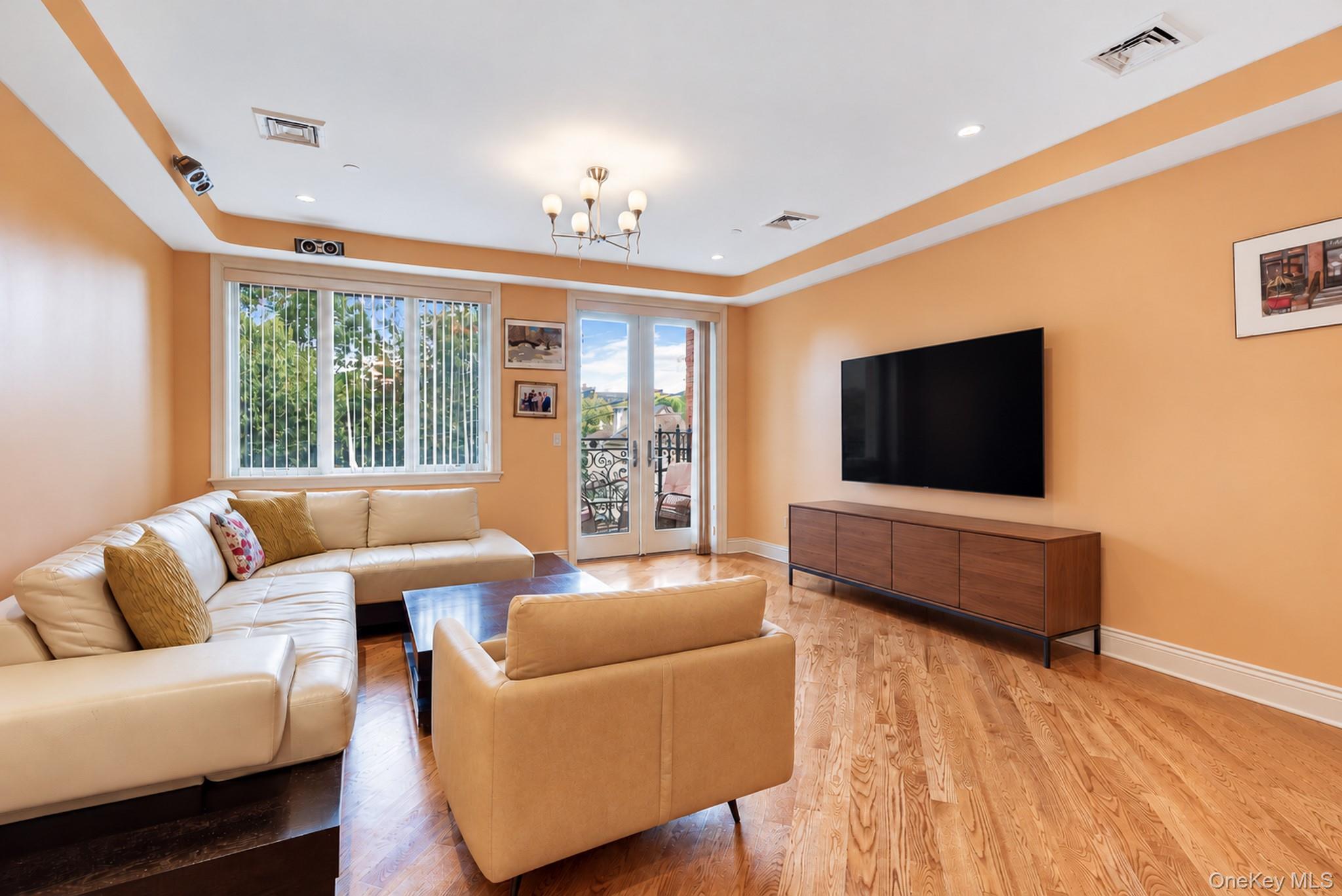 1674 E 22nd Street, Unit 3B