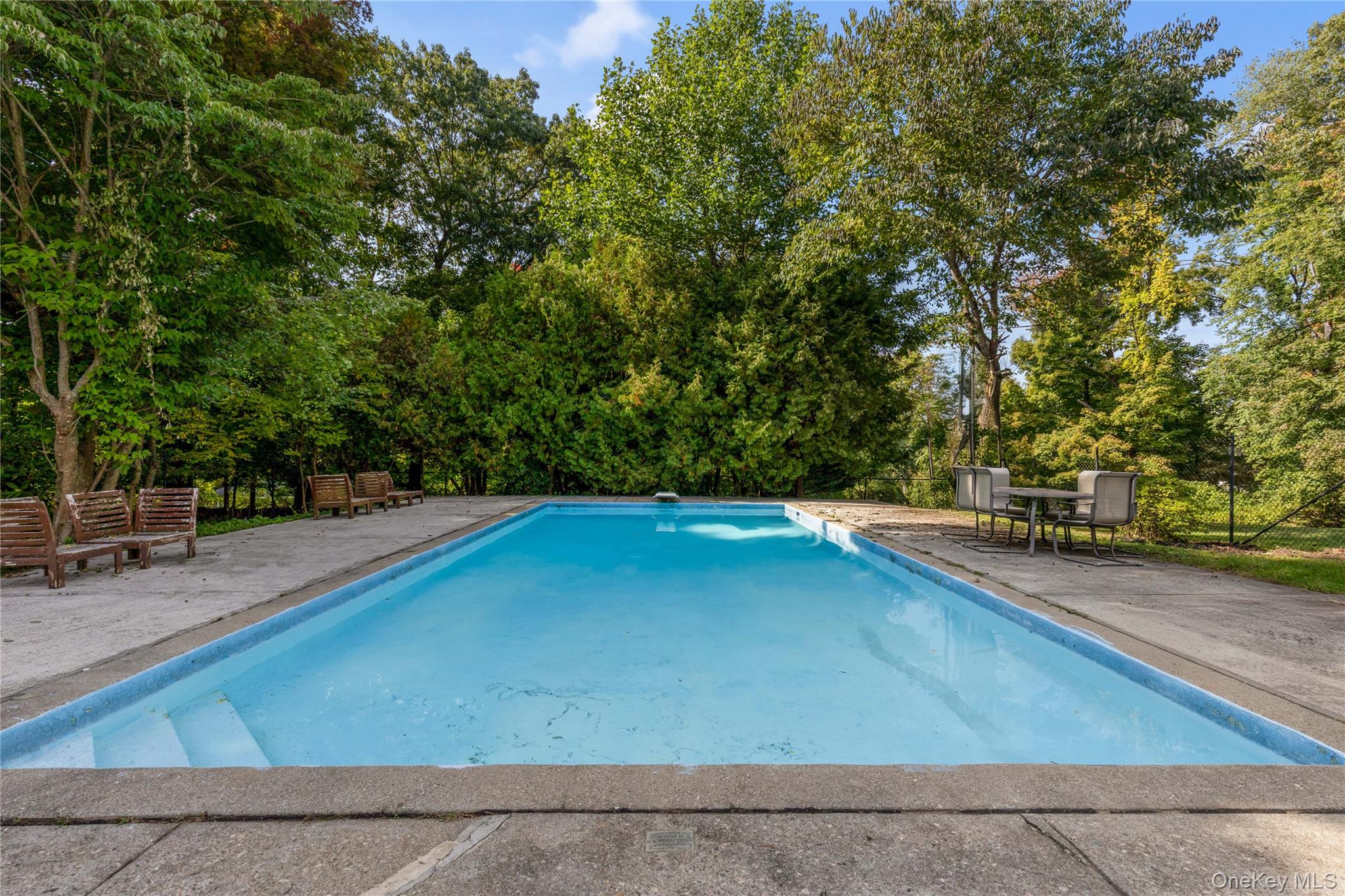 10 Skyview Drive – For Sale photo 28