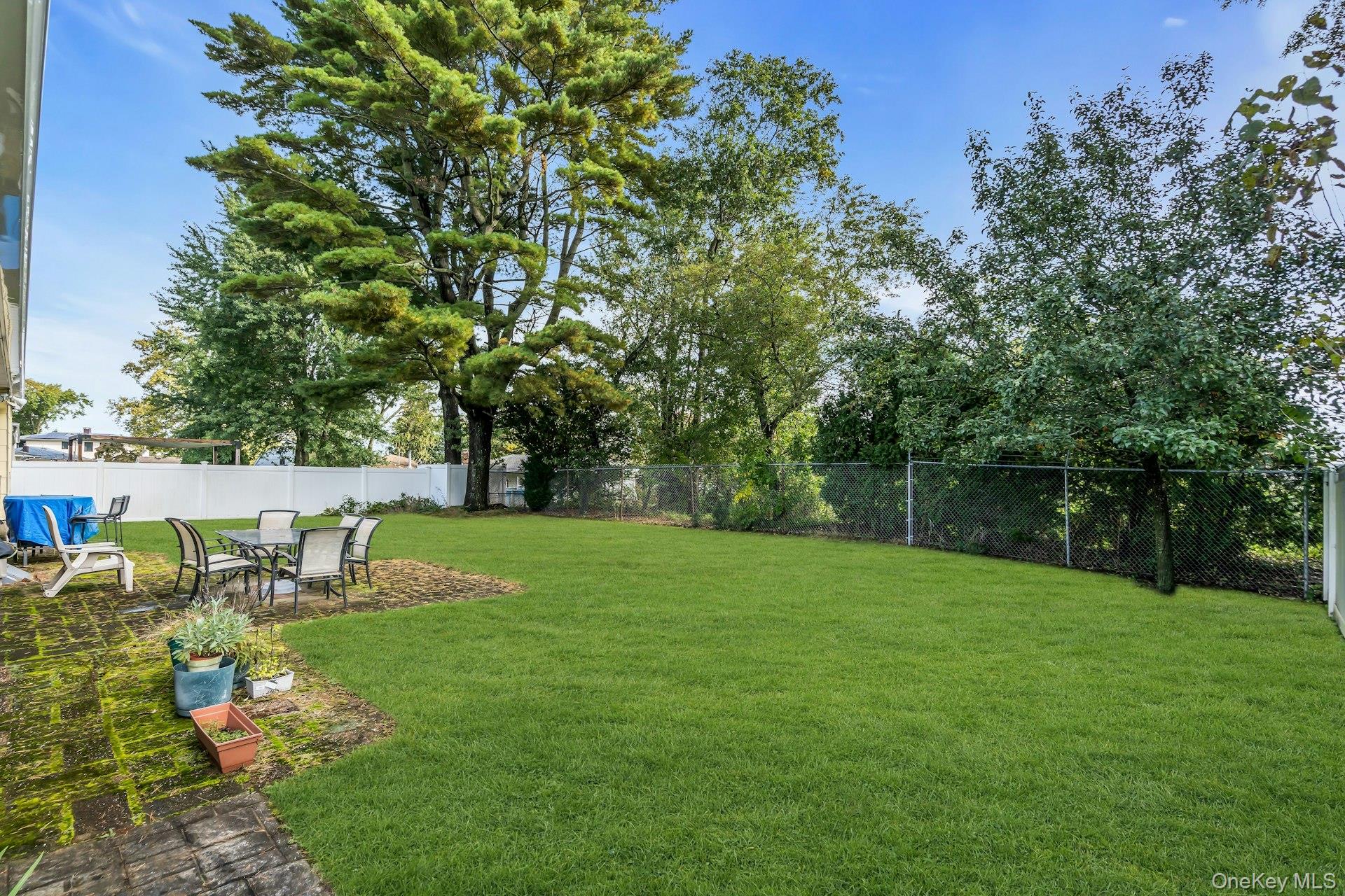 10 Fruitwood Lane – For Sale photo 24
